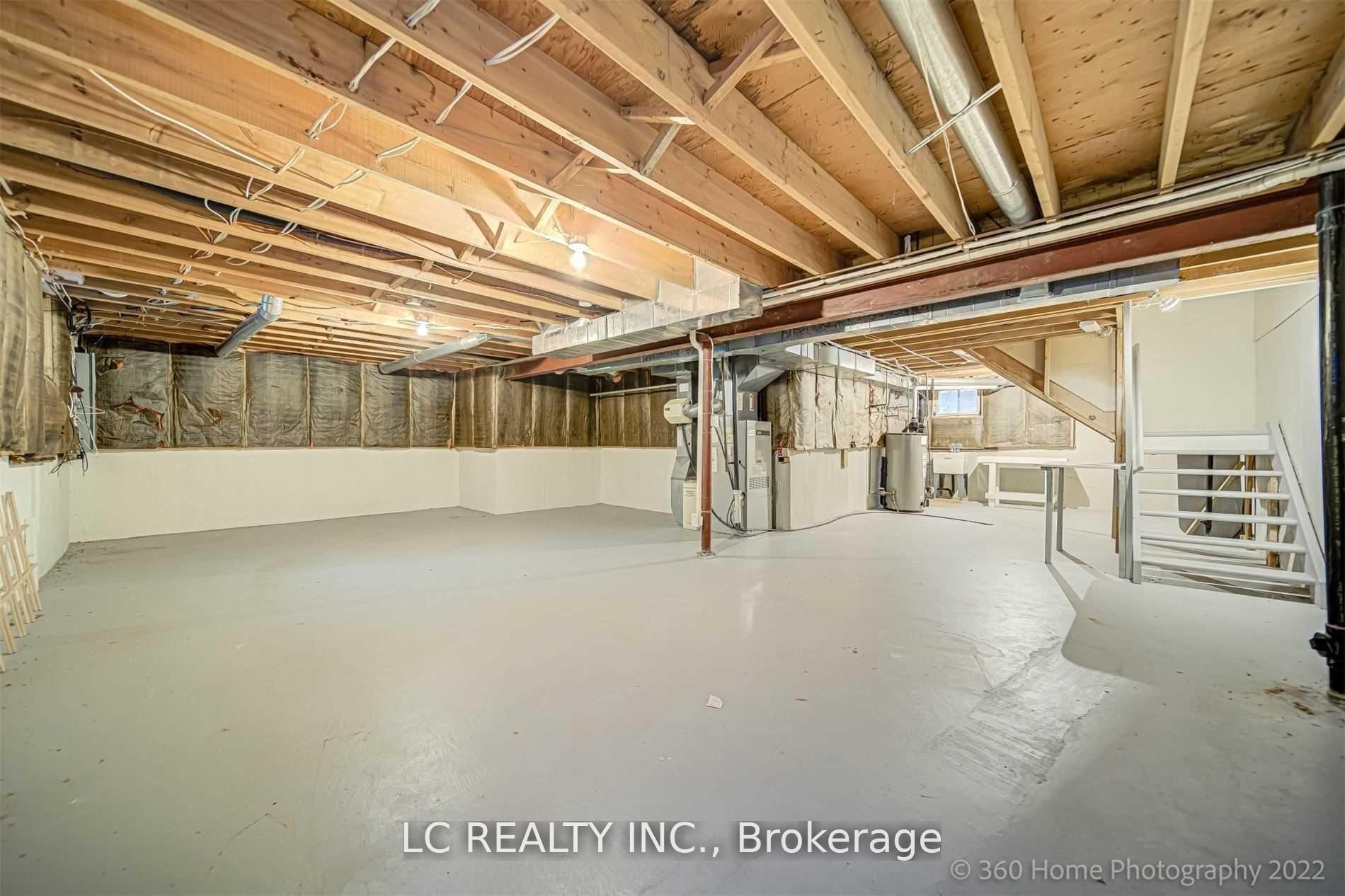 Photo 22 of 92 Emmeloord Crescent, Markham, Unionville — HOMEH