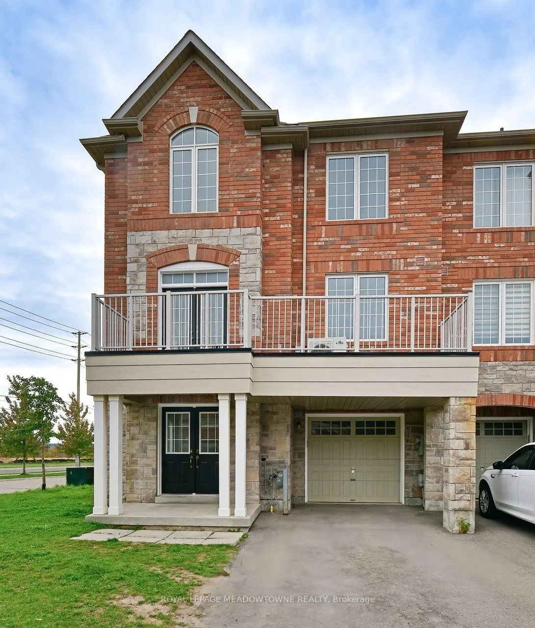Front of 1124 Durno Court