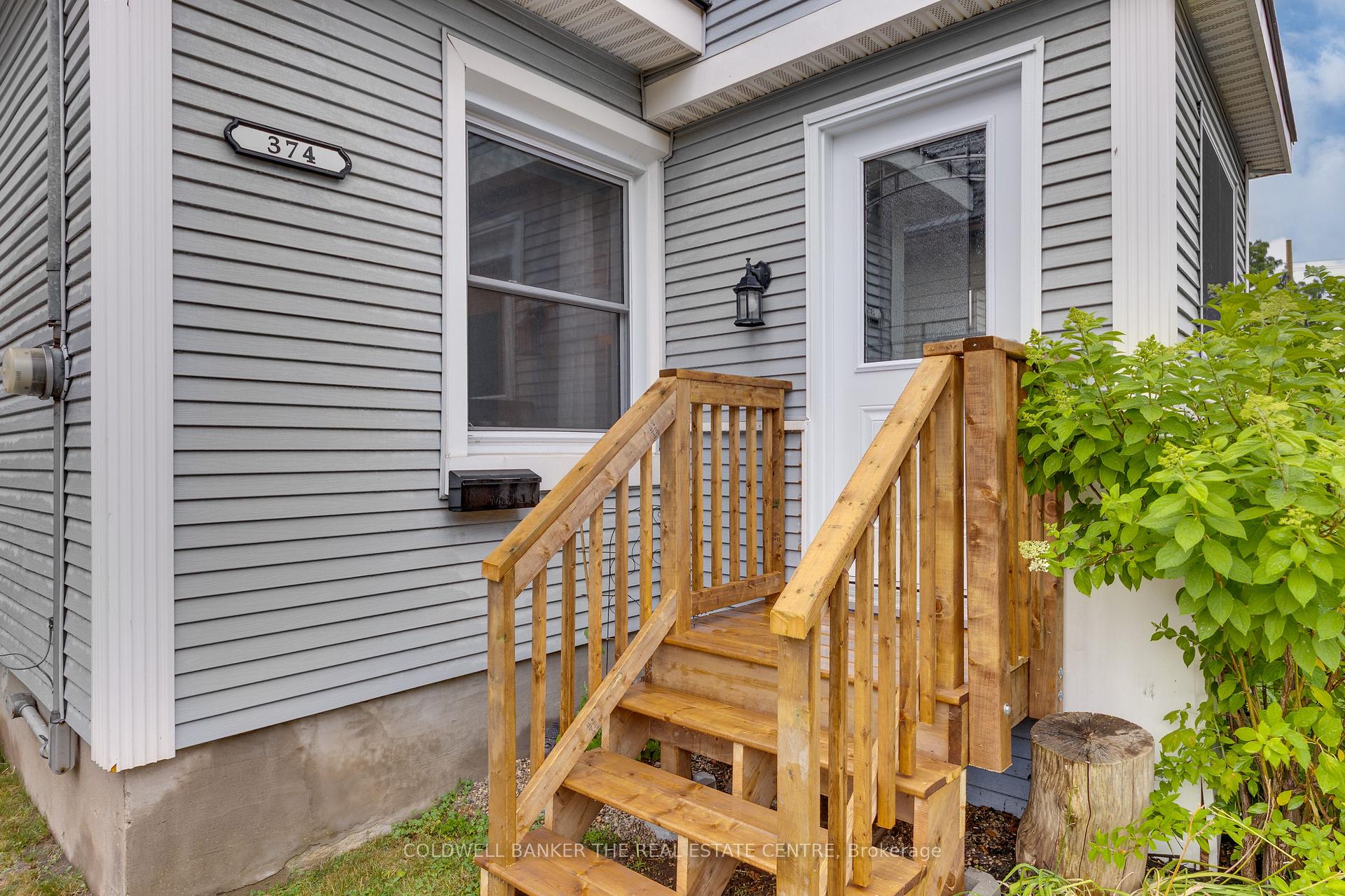 Photo 2 of 374 Yonge Street, Midland — HOMEH