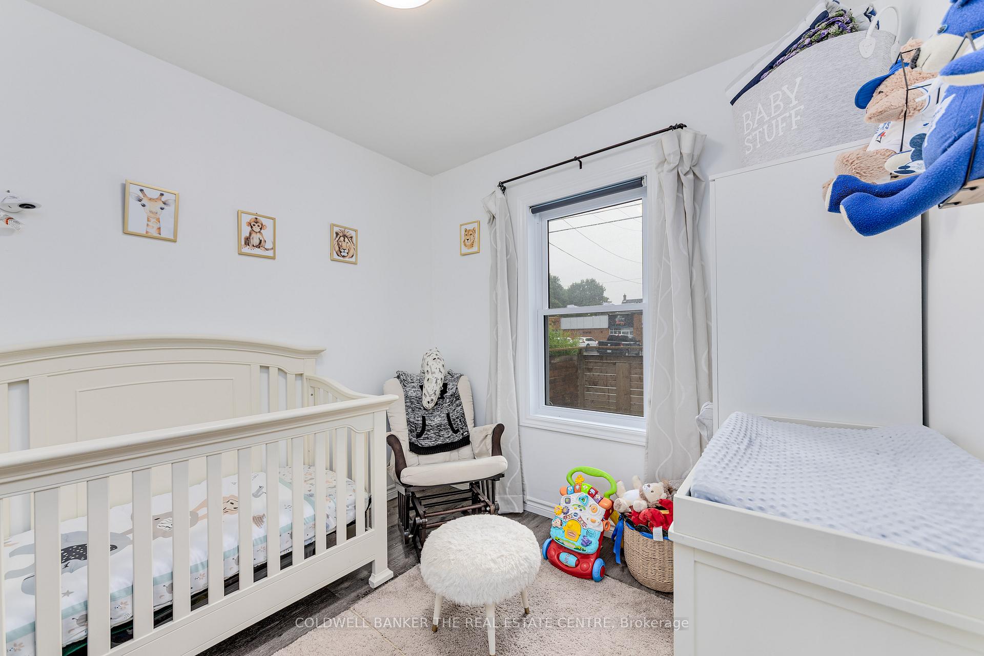 Photo 22 of 374 Yonge Street, Midland — HOMEH