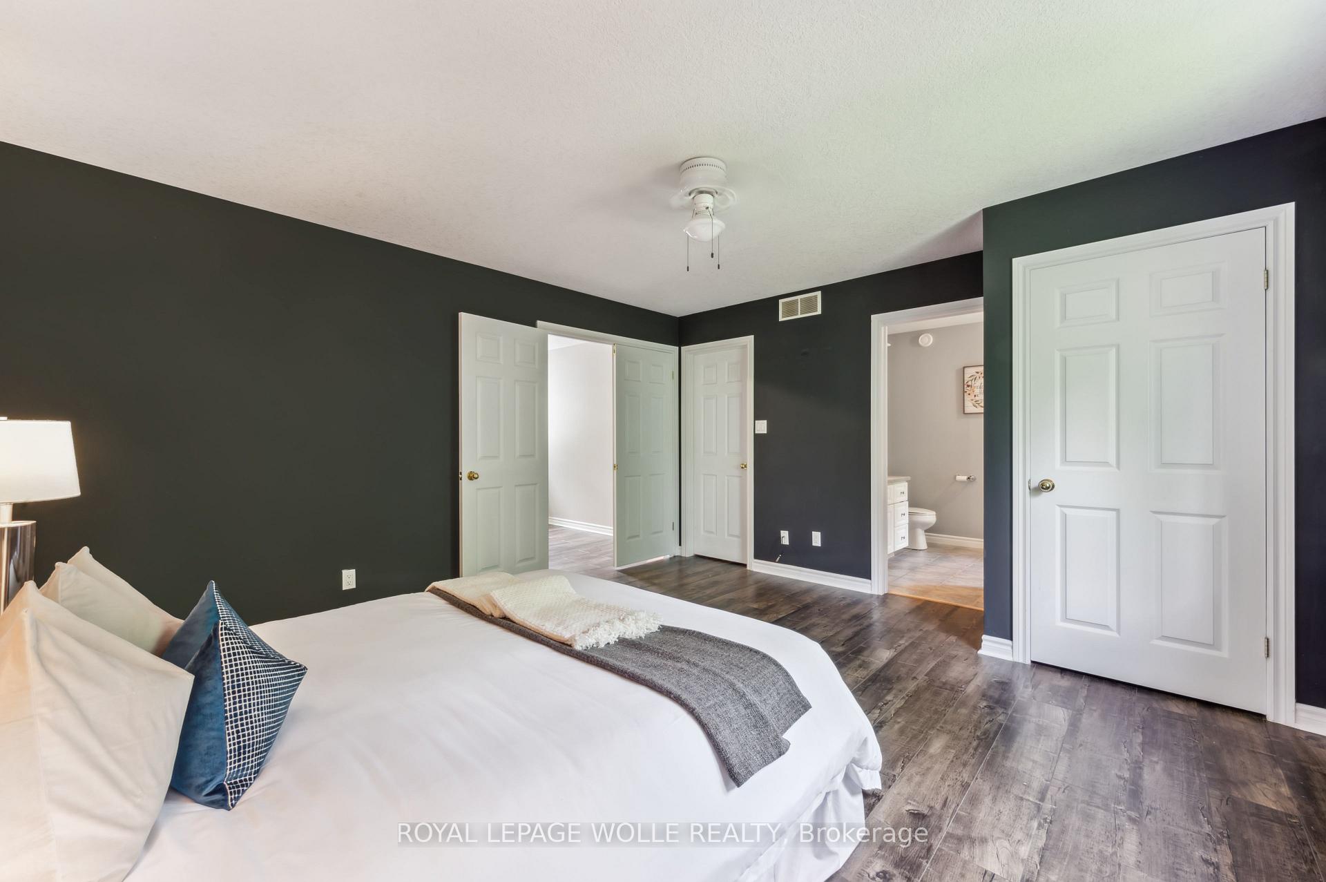 Photo 25 of 35 Dayman Court, Kitchener — HOMEH