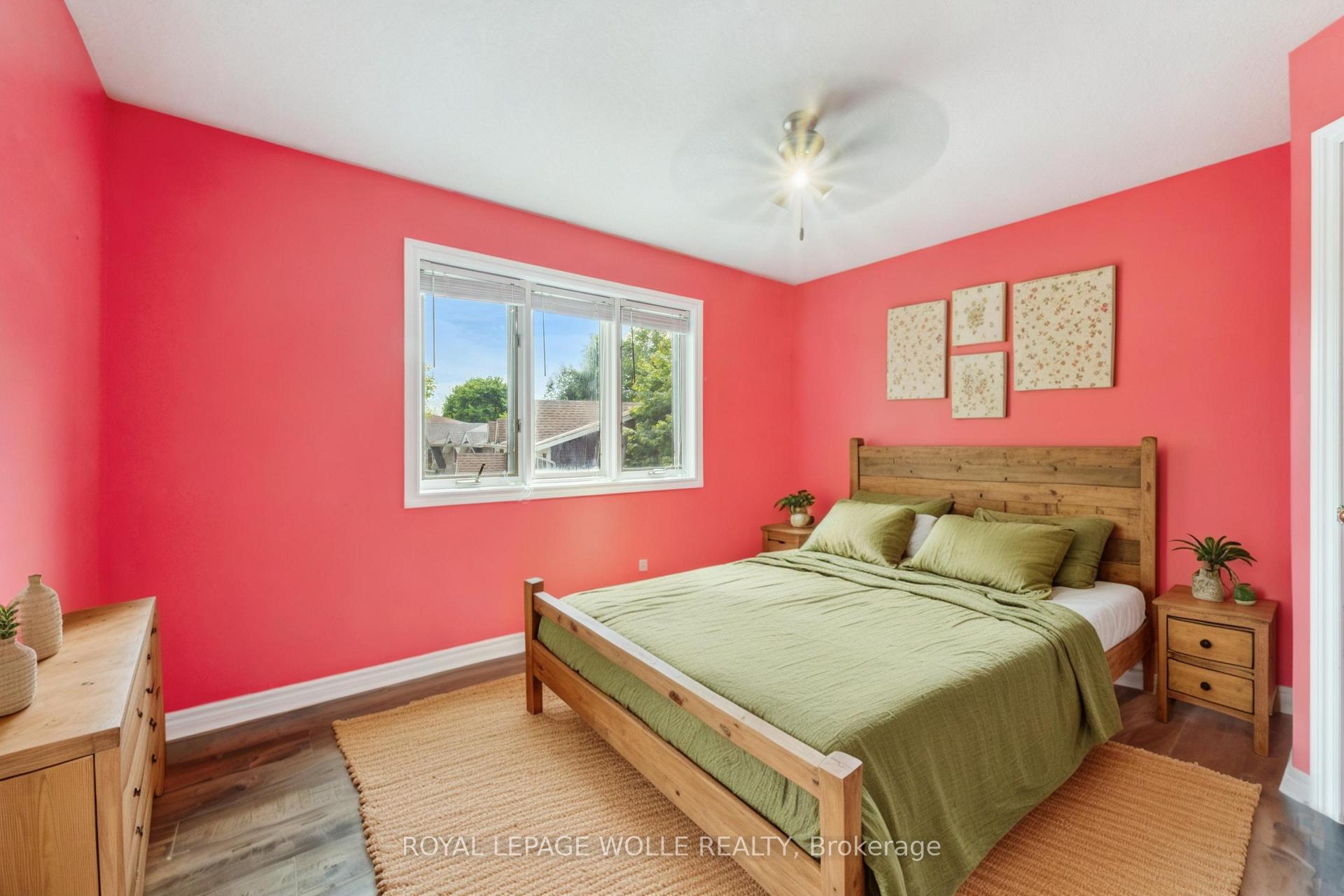 Photo 30 of 35 Dayman Court, Kitchener — HOMEH