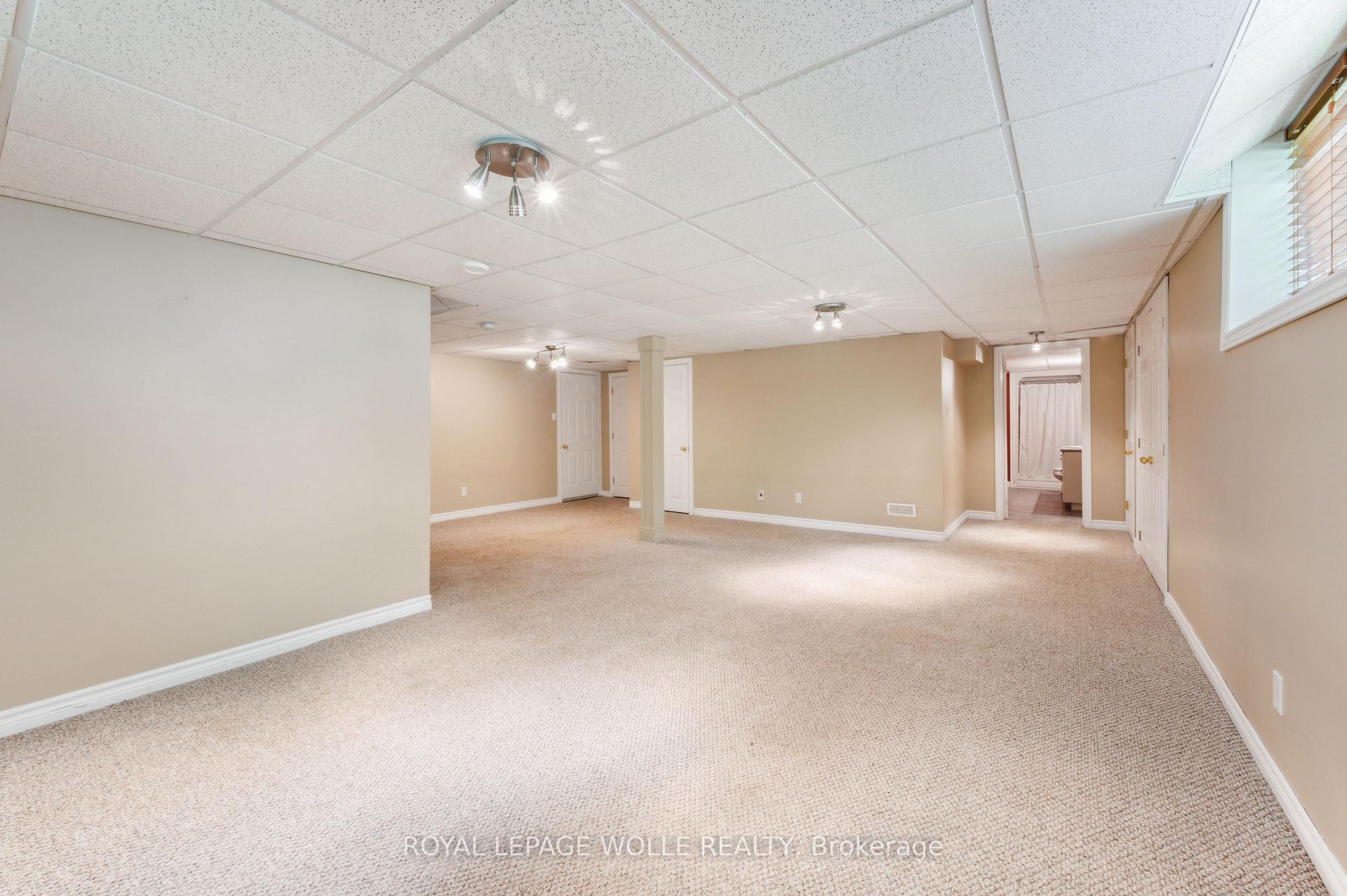Photo 33 of 35 Dayman Court, Kitchener — HOMEH
