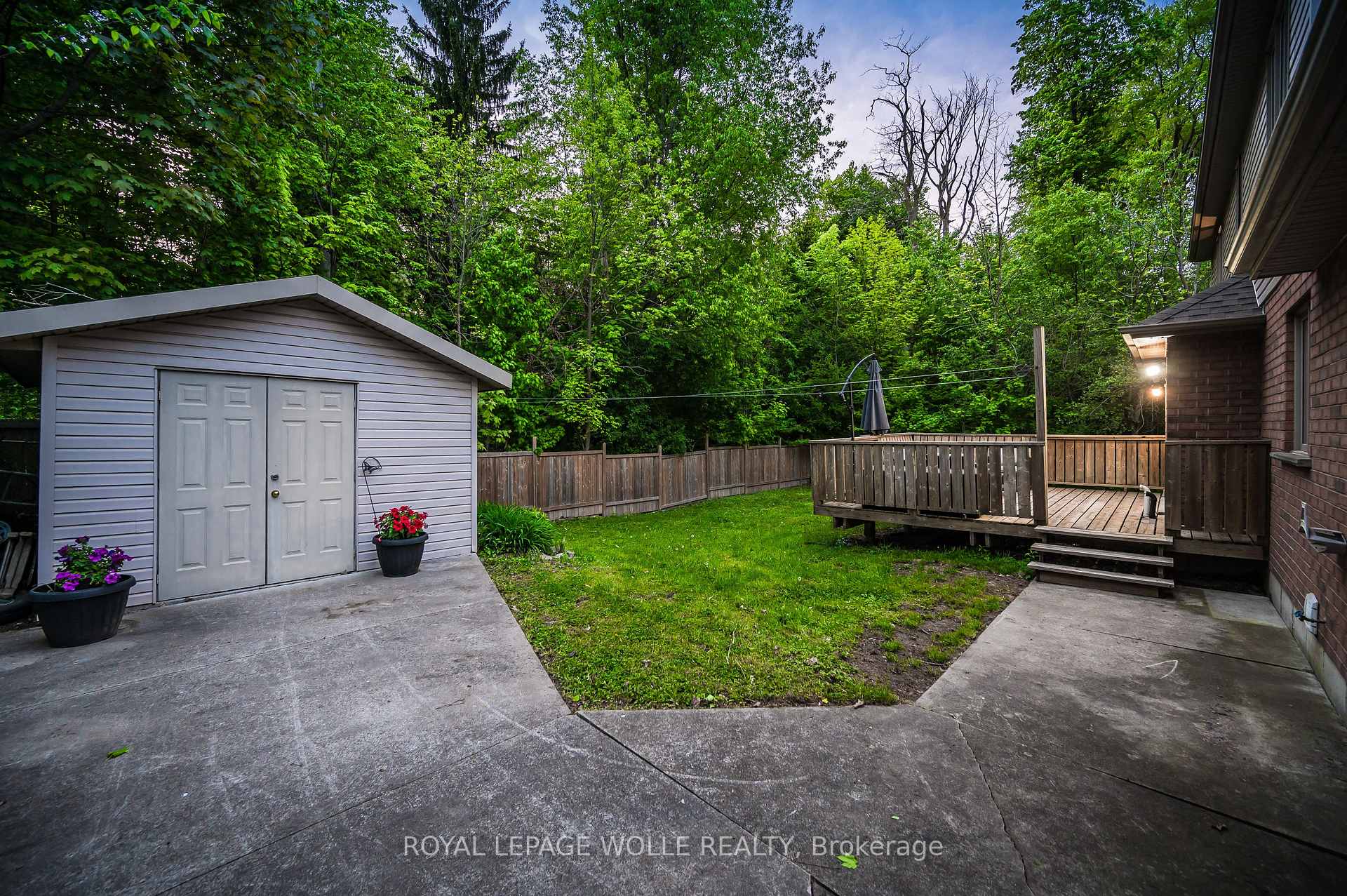 Photo 37 of 35 Dayman Court, Kitchener — HOMEH
