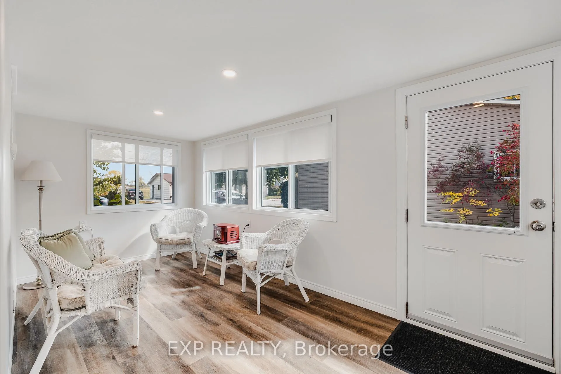 Photo 4 of 78 George Street S, Minto — HOMEH