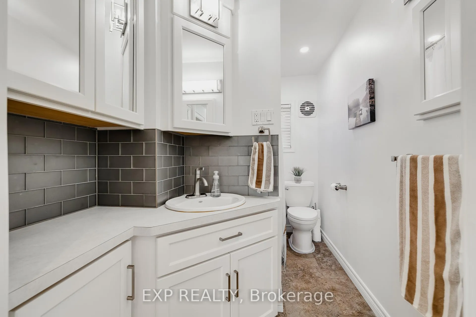Photo 14 of 78 George Street S, Minto — HOMEH