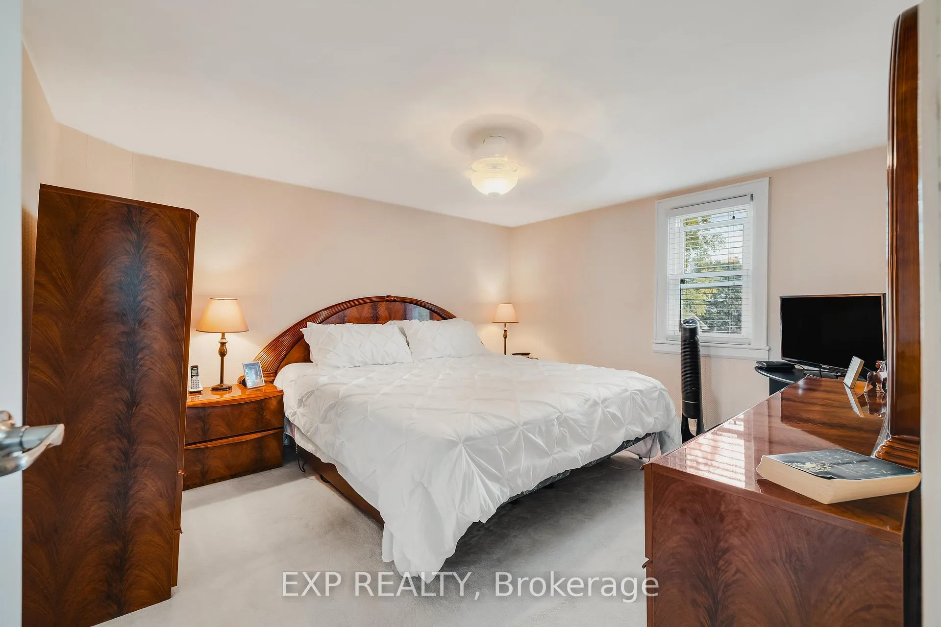 Photo 16 of 78 George Street S, Minto — HOMEH
