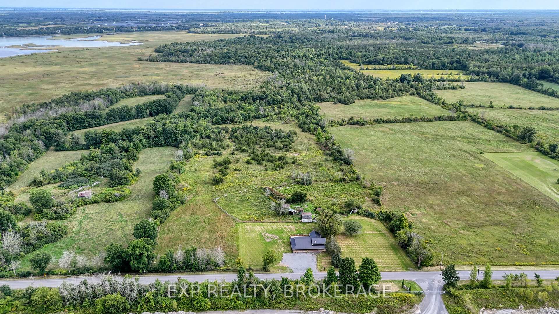 Photo 40 of 372 Chipmunk Ridge Road, Loyalist, Lennox and Addington - South — HOMEH