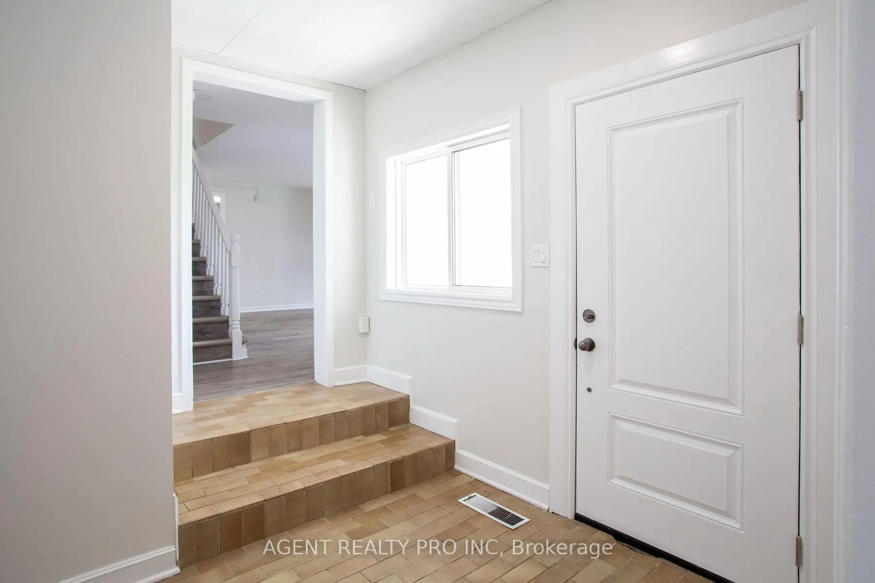 Photo 6 of 24264 Coldstream Road, Middlesex Centre, Rural Middlesex Centre — HOMEH