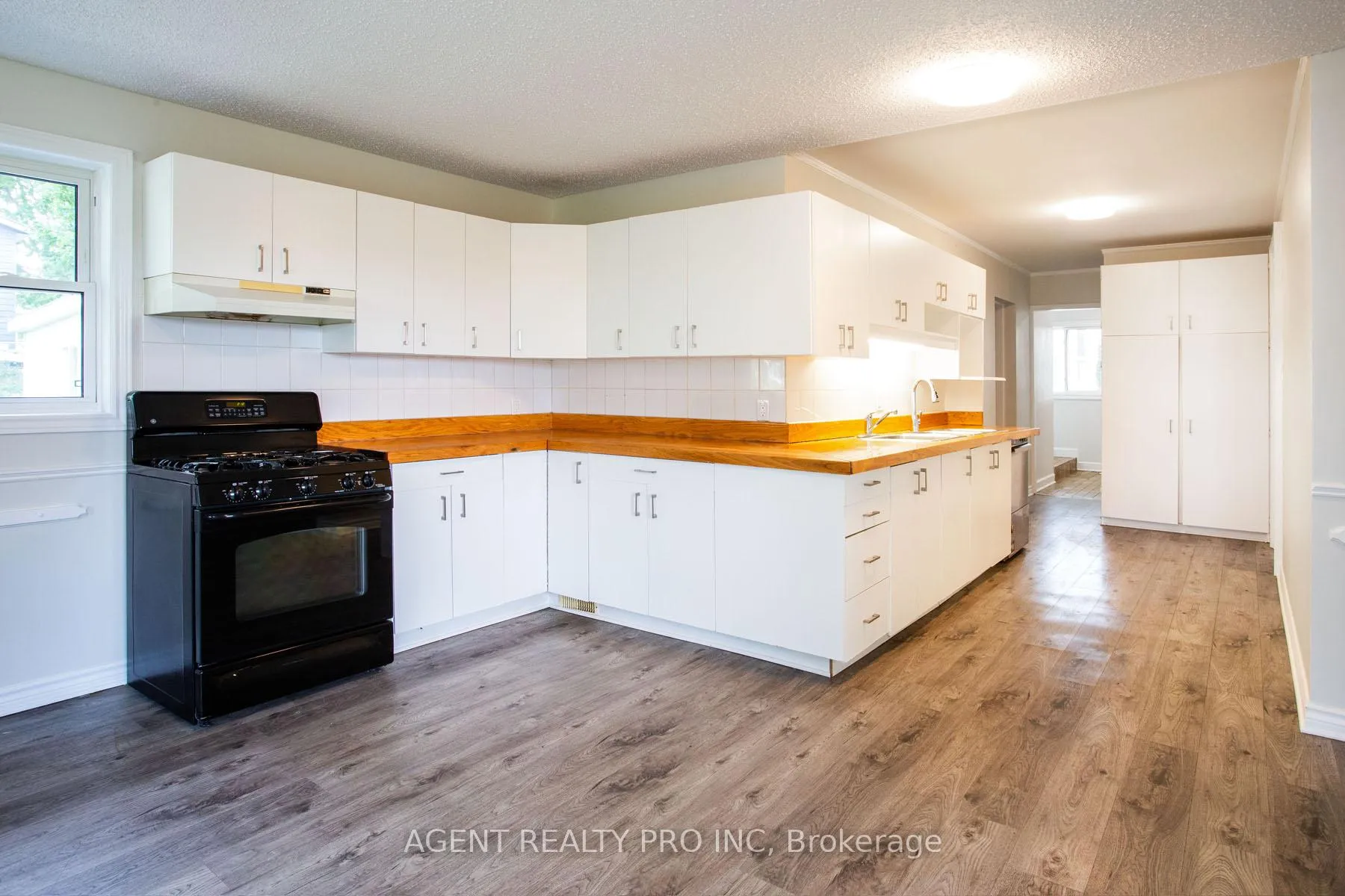 Photo 16 of 24264 Coldstream Road, Middlesex Centre, Rural Middlesex Centre — HOMEH