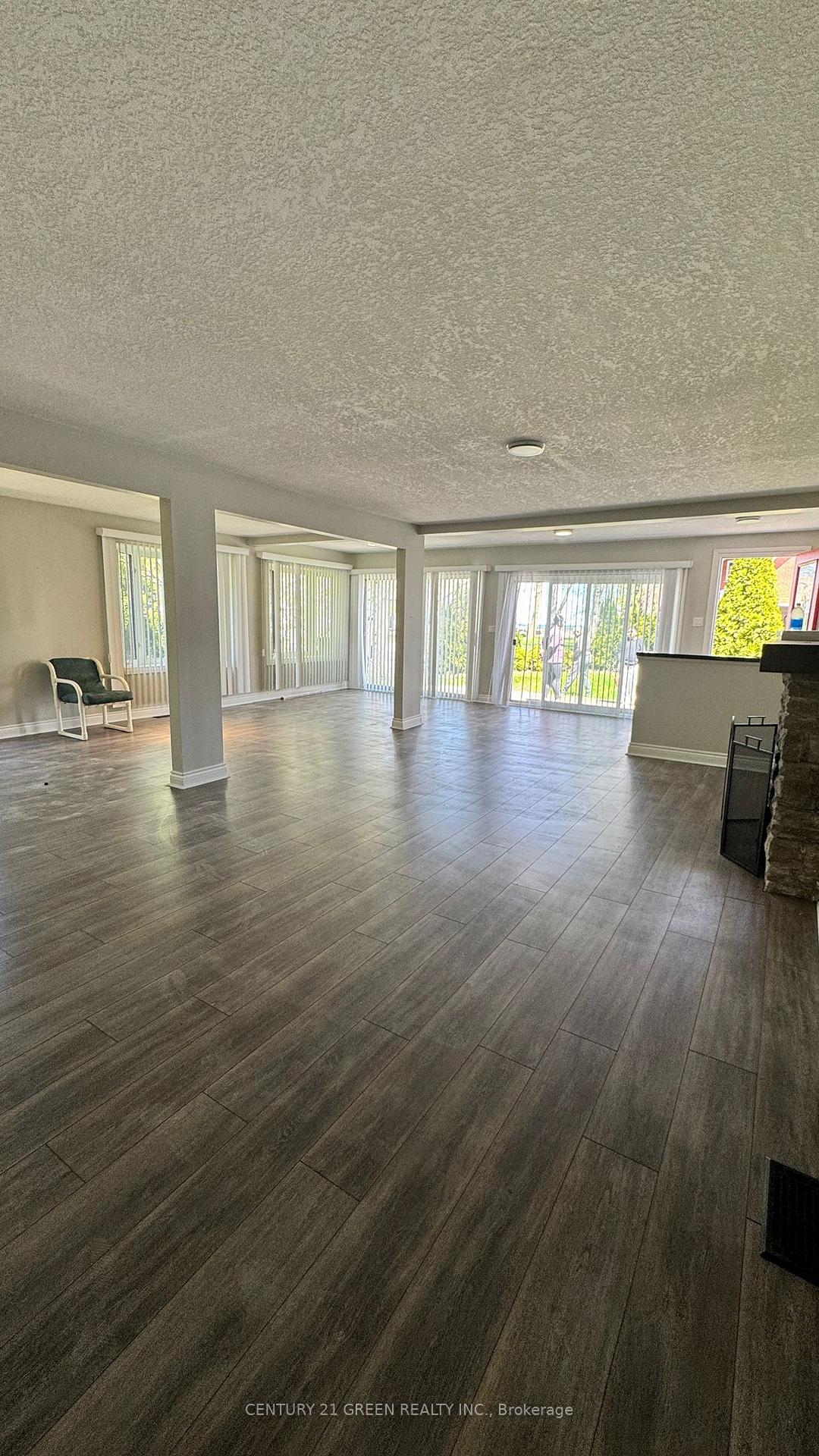 Photo 5 of 46 Windemere Road, Hamilton, Stoney Creek — HOMEH