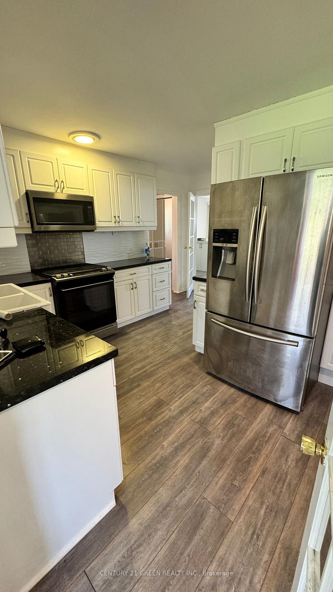 Photo 9 of 46 Windemere Road, Hamilton, Stoney Creek — HOMEH