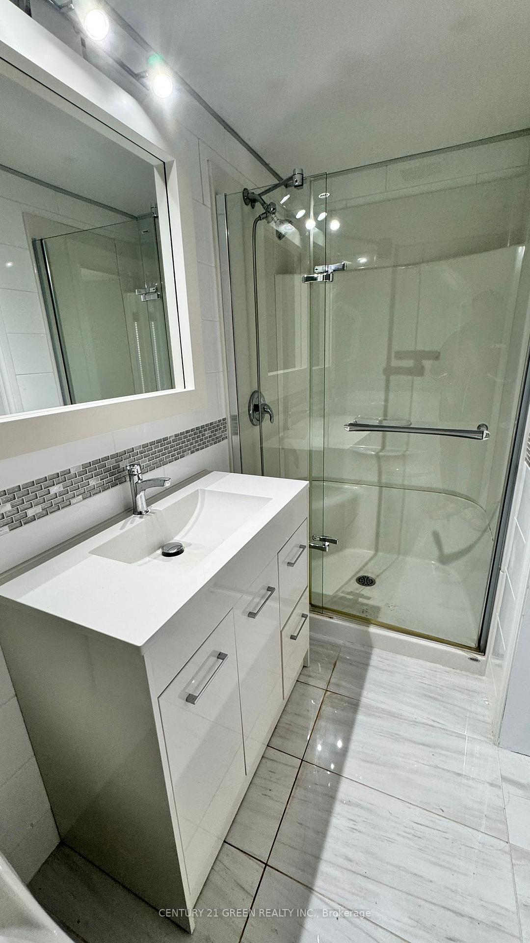 Photo 17 of 46 Windemere Road, Hamilton, Stoney Creek — HOMEH