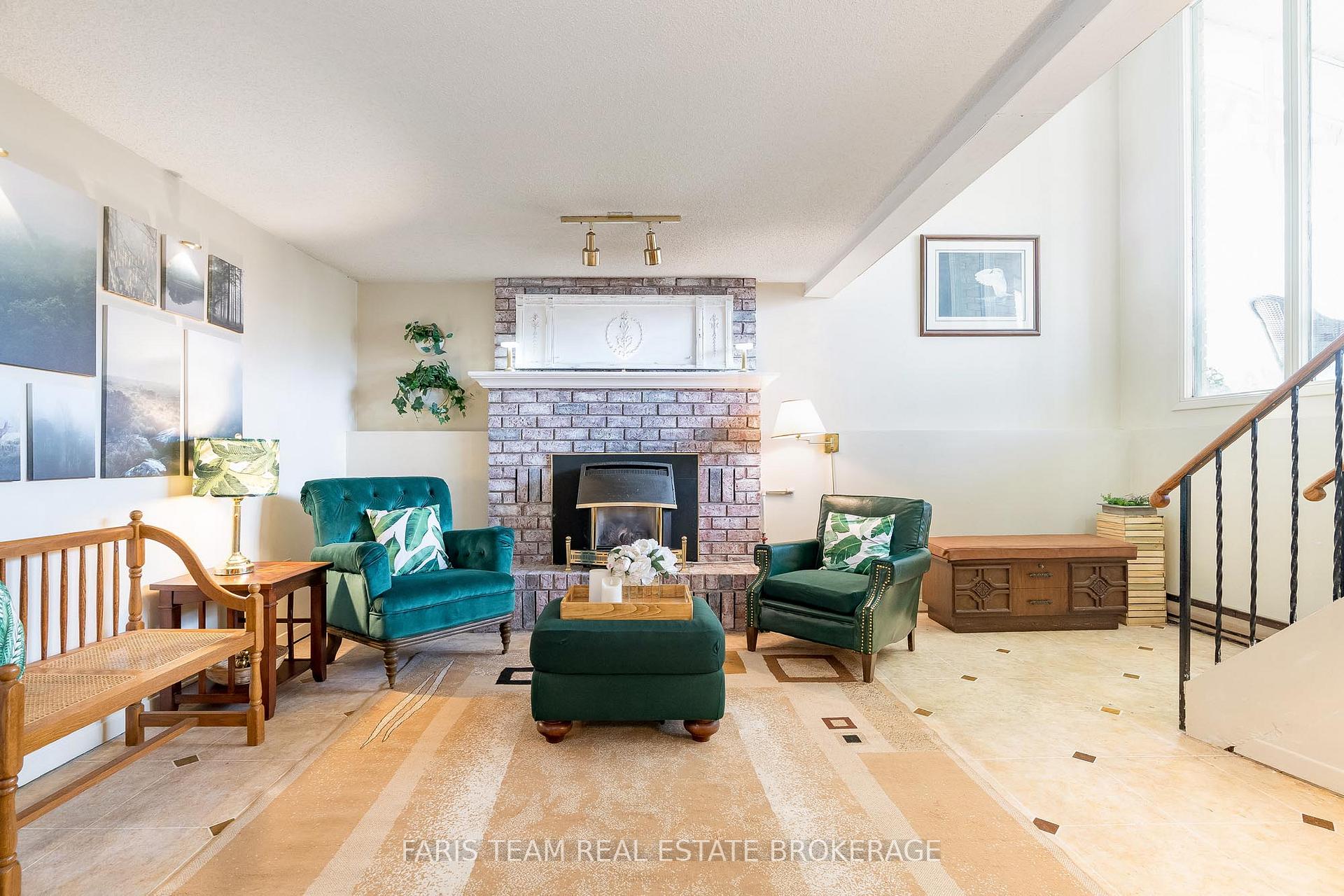 Photo 14 of 671 Algonquin Drive, Midland — HOMEH