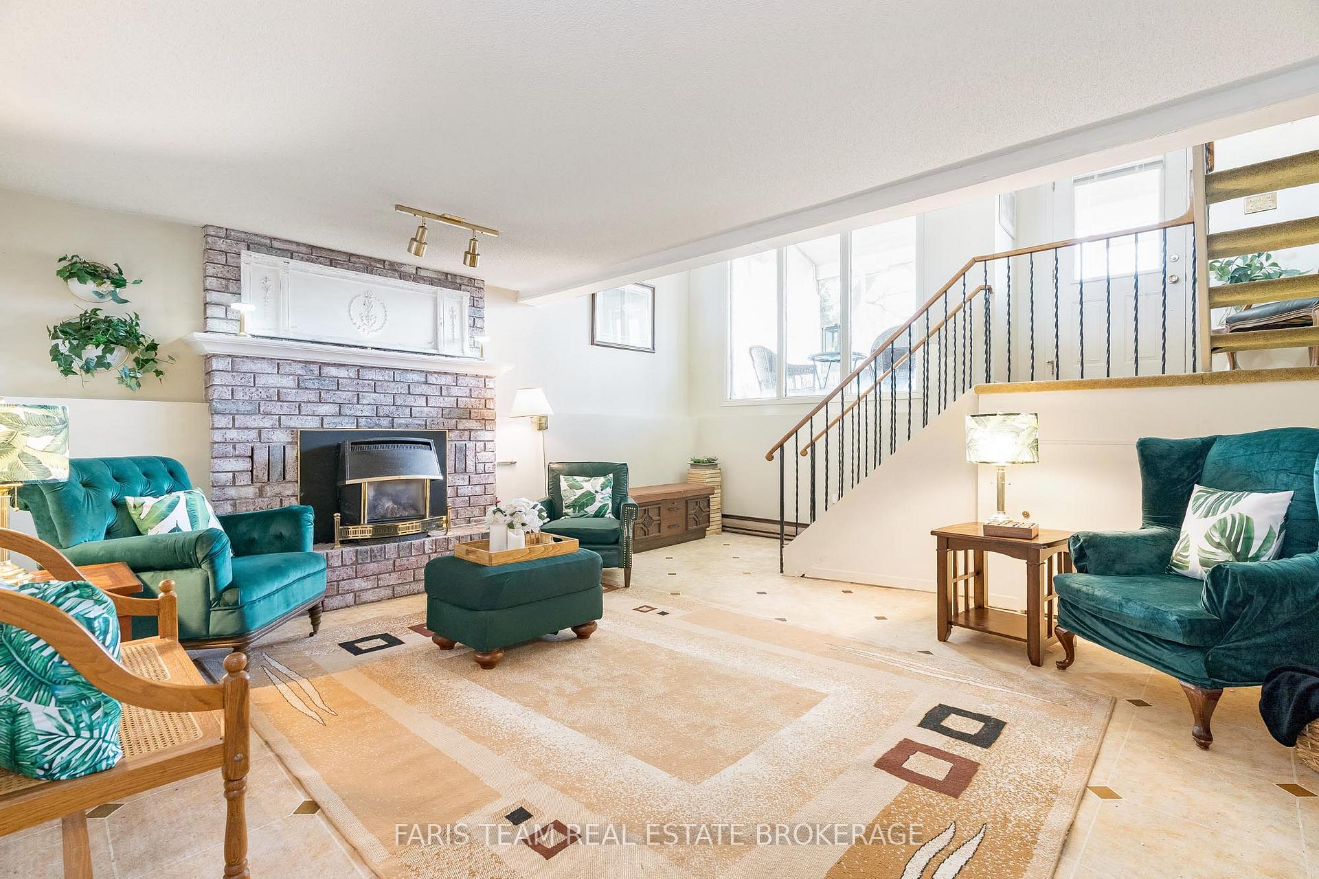 Photo 15 of 671 Algonquin Drive, Midland — HOMEH
