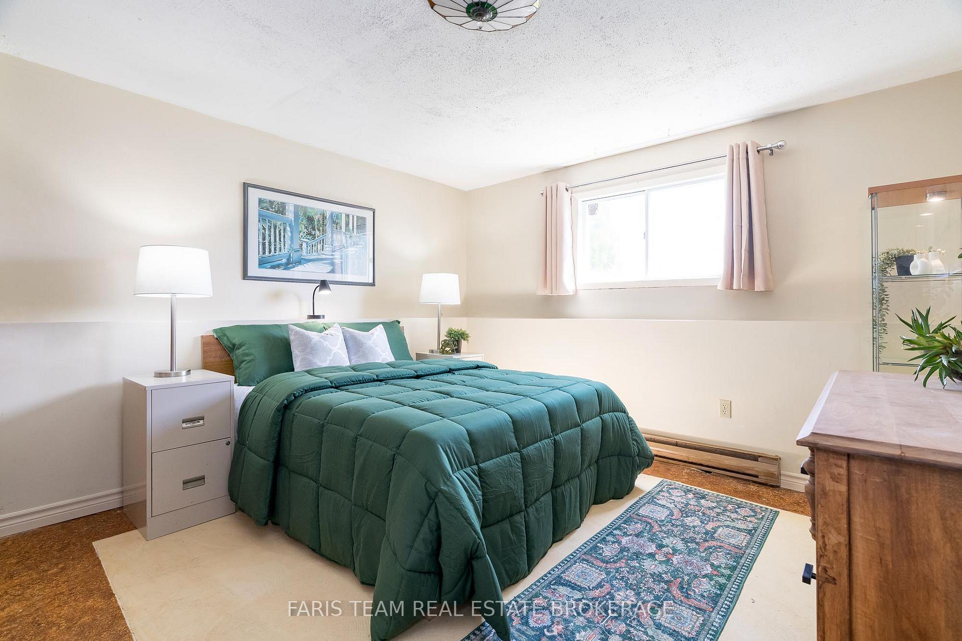 Photo 18 of 671 Algonquin Drive, Midland — HOMEH