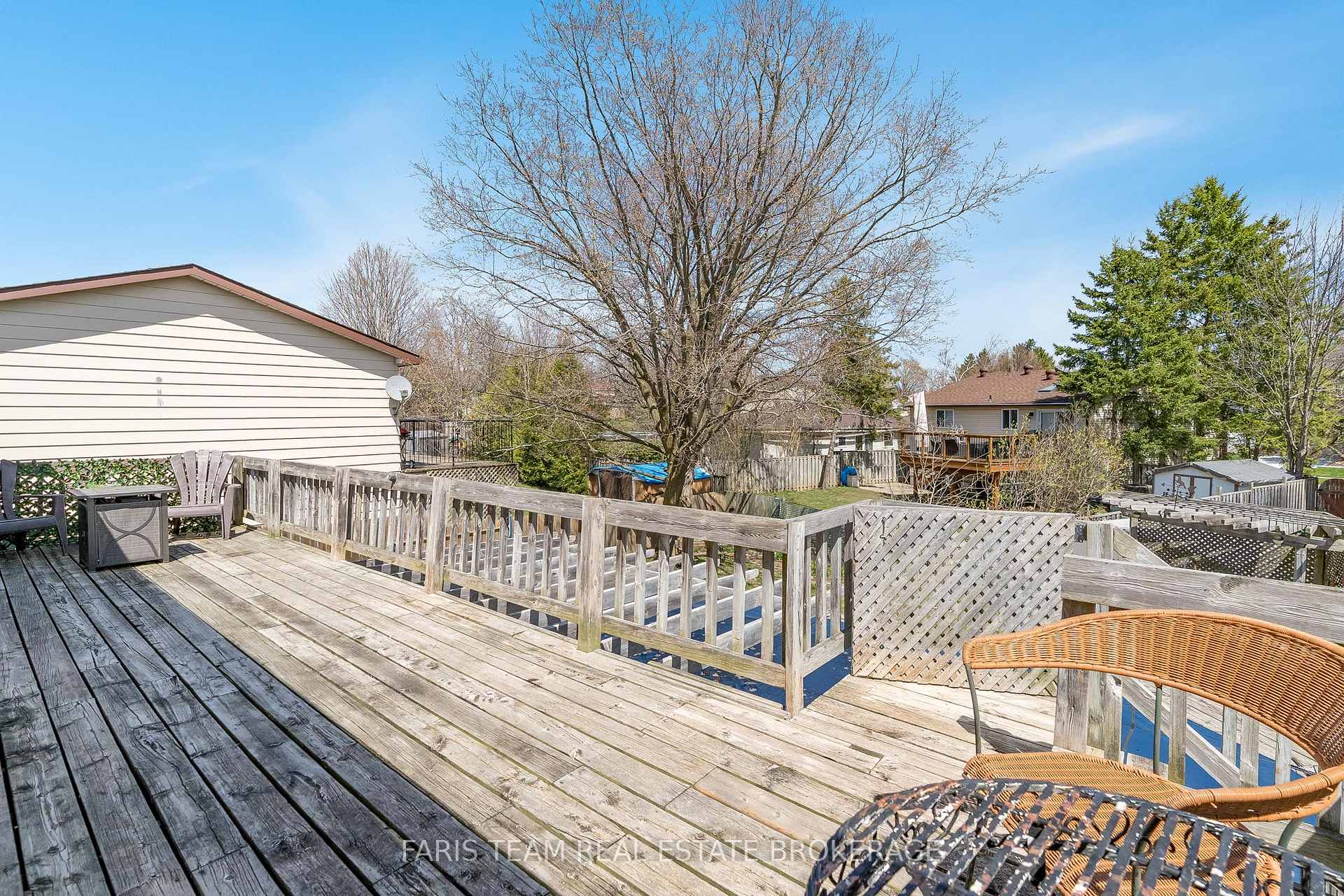 Photo 20 of 671 Algonquin Drive, Midland — HOMEH
