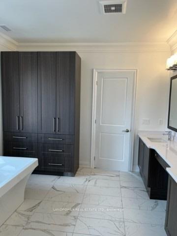 Photo 14 of 9 Francesco Court, Markham, Unionville — HOMEH