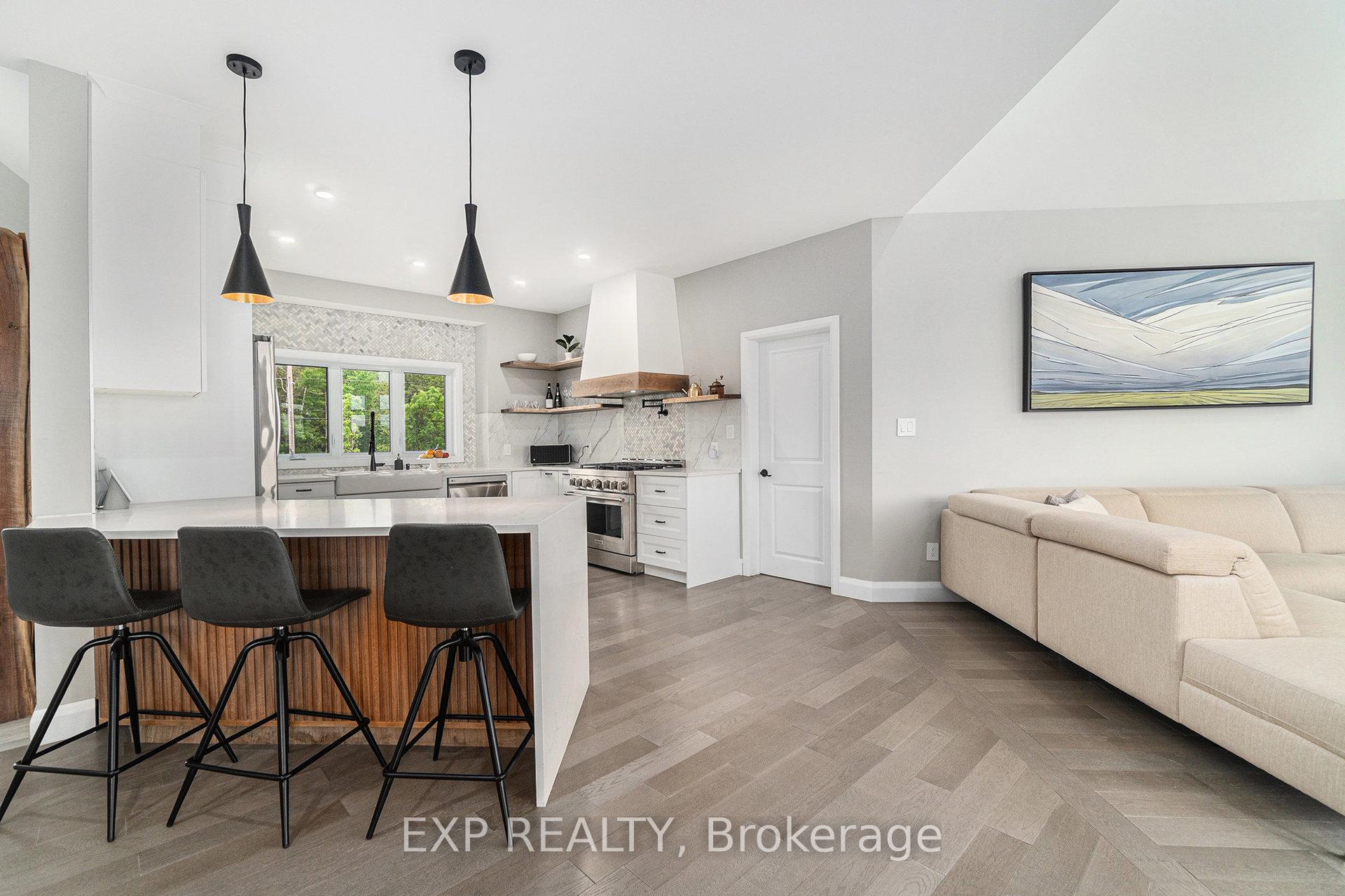 Photo 12 of 21 Constance Lake Road, Ottawa, Kanata - Kanata (North East) — HOMEH