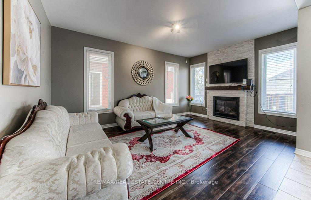 Photo 17 of 950 Pebblecreek Court, Kitchener — HOMEH