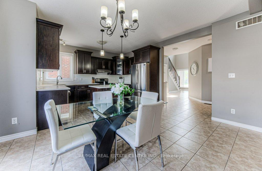 Photo 20 of 950 Pebblecreek Court, Kitchener — HOMEH
