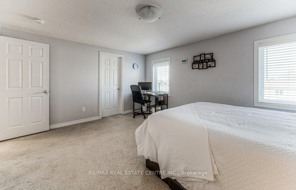 Photo 22 of 950 Pebblecreek Court, Kitchener — HOMEH
