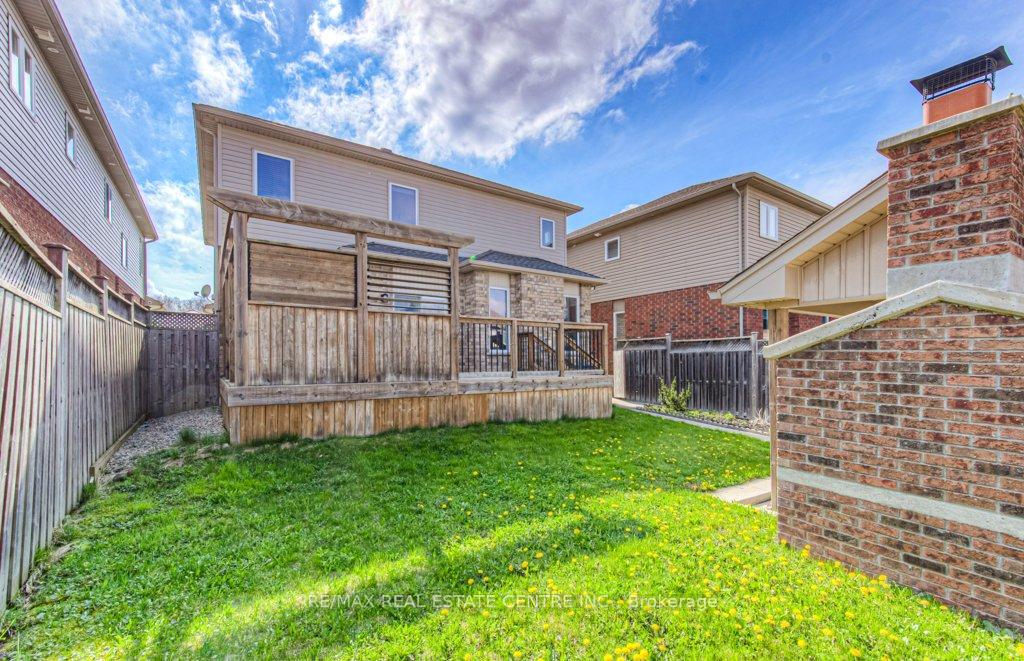 Photo 41 of 950 Pebblecreek Court, Kitchener — HOMEH