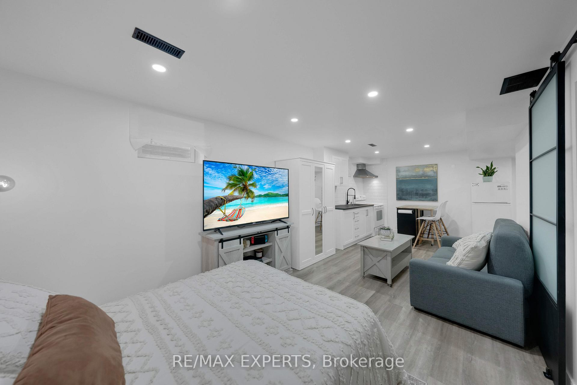 Photo 29 of 1494 Rankin Way, Innisfil, Alcona — HOMEH
