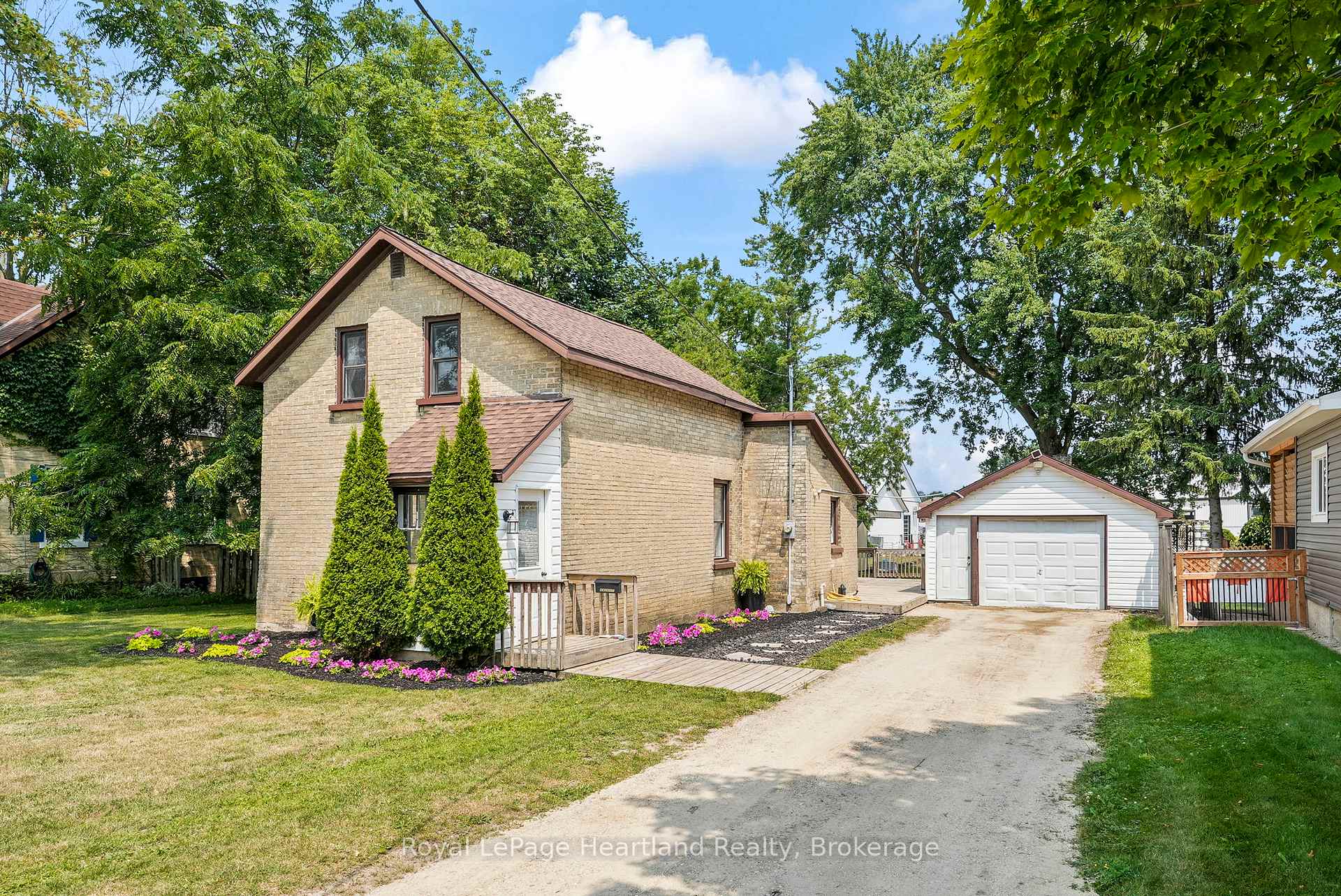 Photo 7 of 67 Robertson Street, Minto — HOMEH