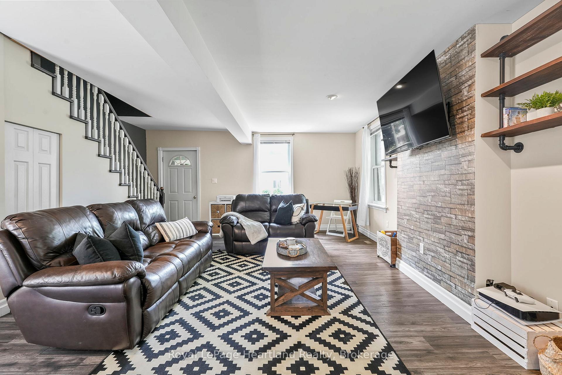 Photo 12 of 67 Robertson Street, Minto — HOMEH