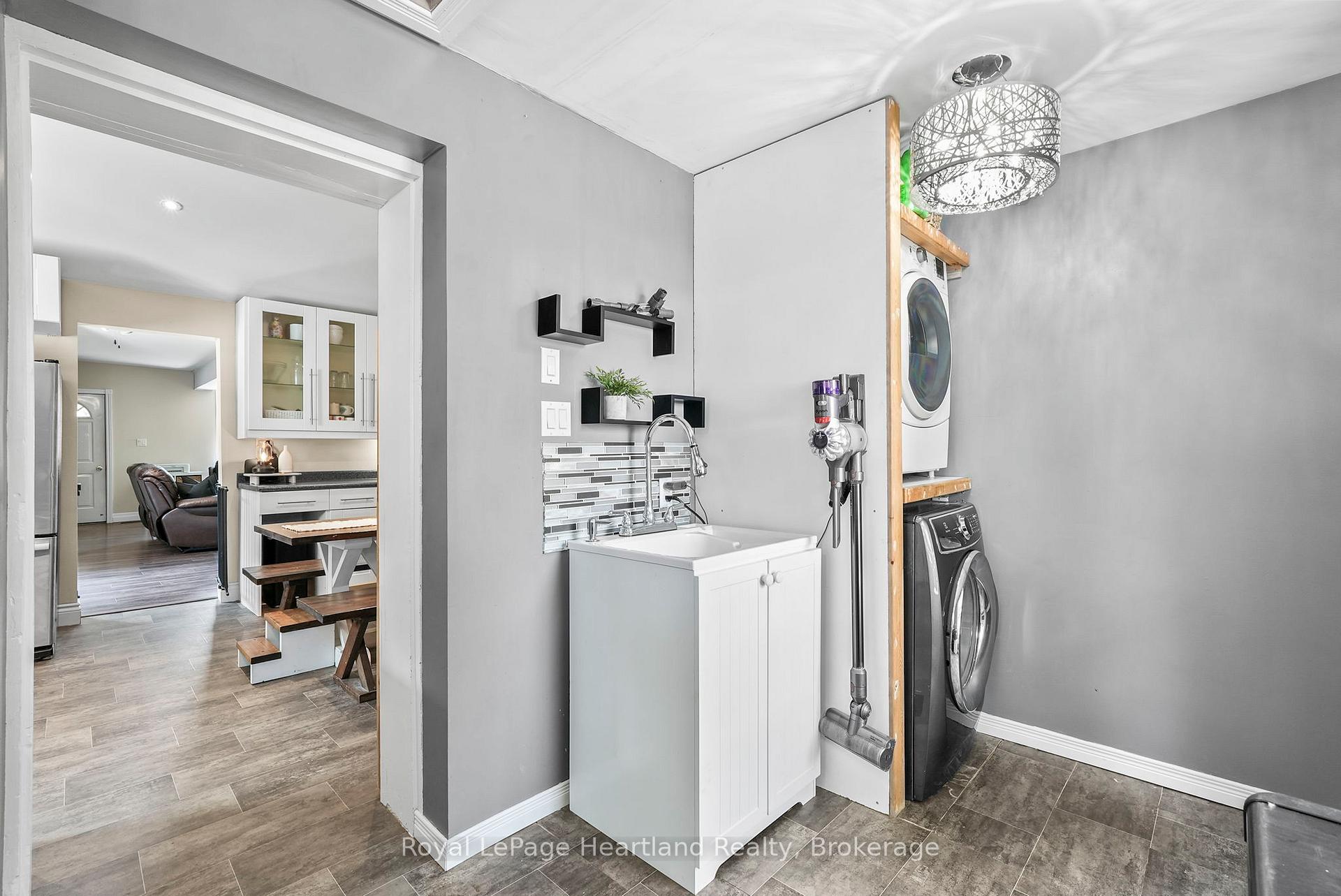 Photo 16 of 67 Robertson Street, Minto — HOMEH