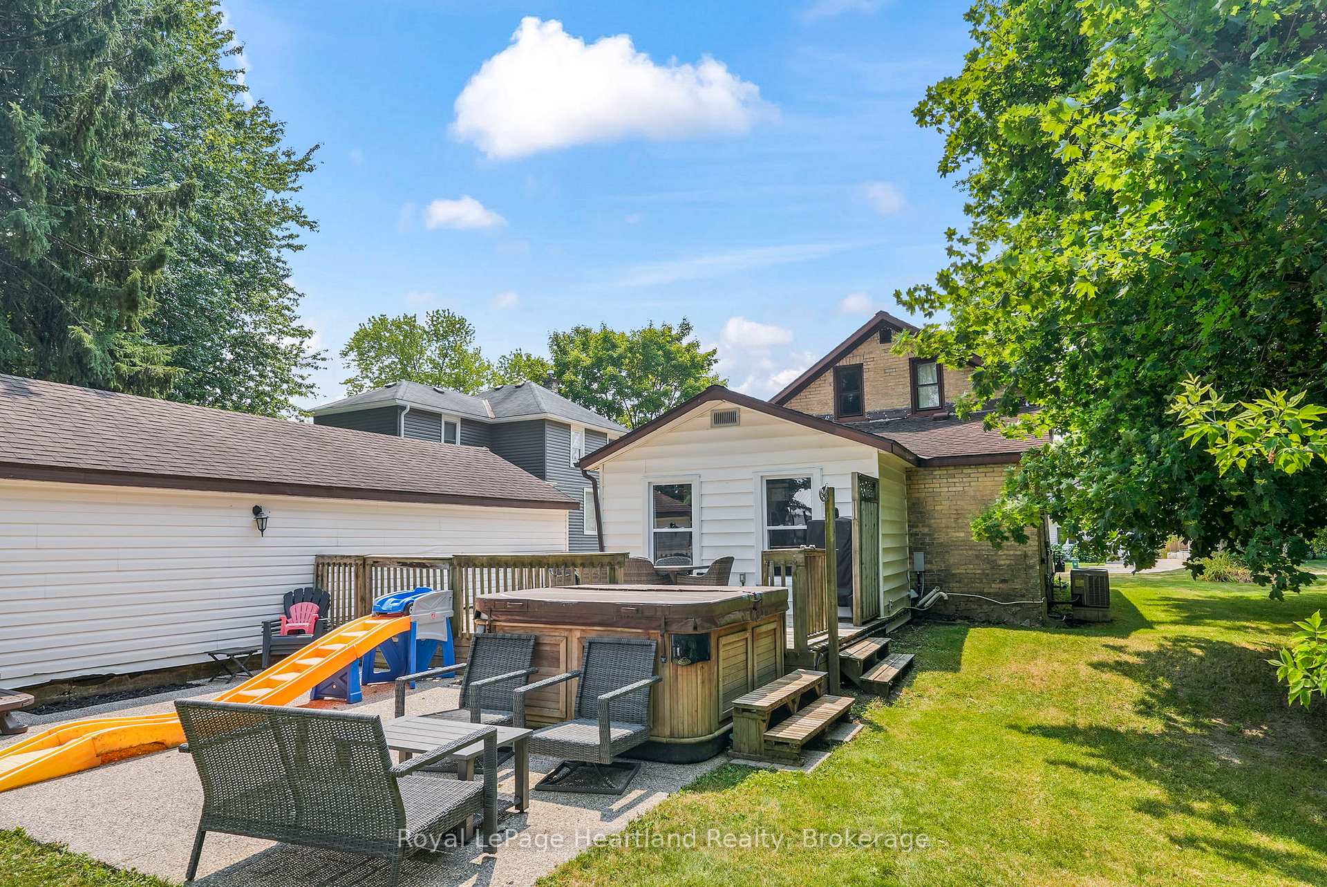 Photo 23 of 67 Robertson Street, Minto — HOMEH