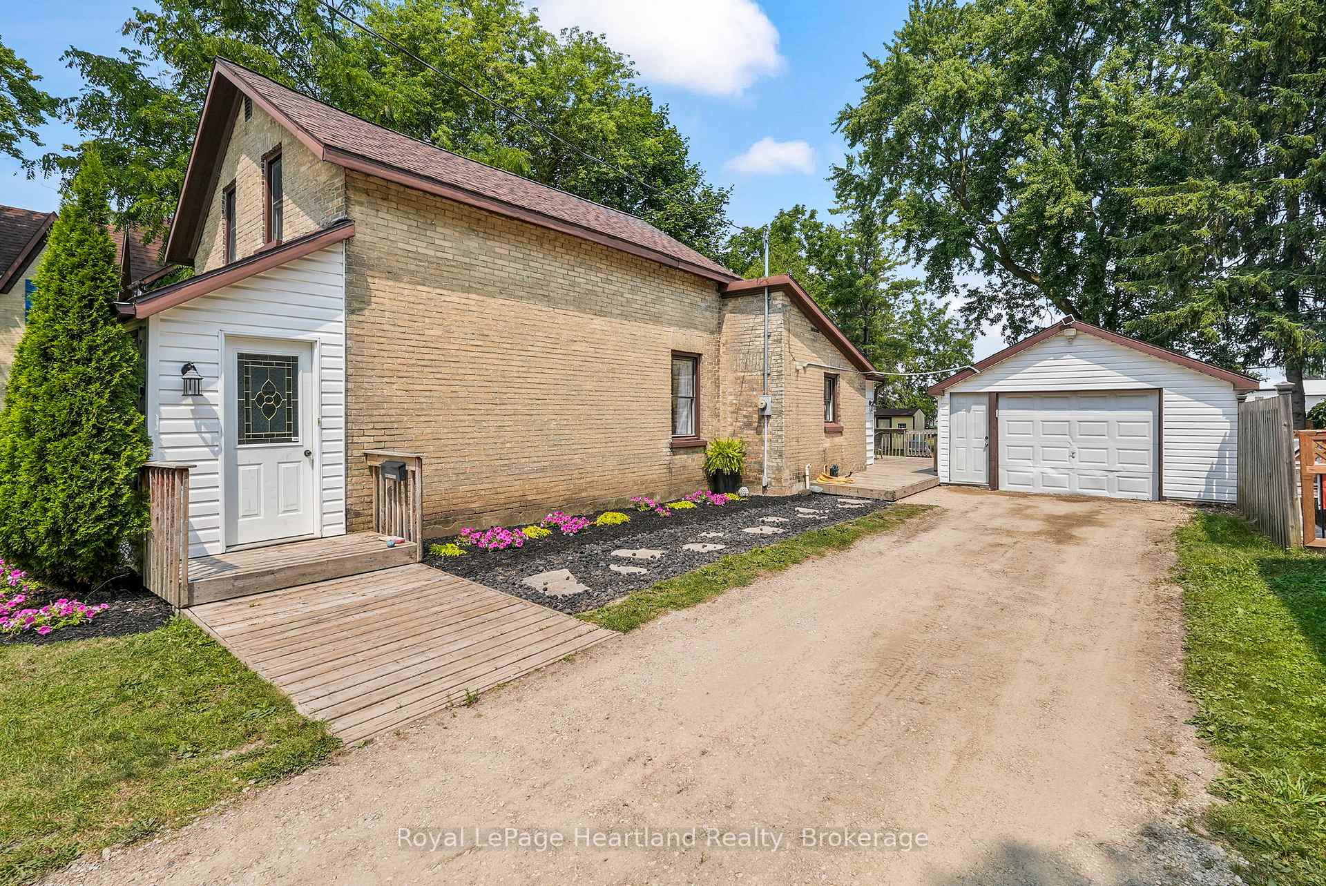 Photo 29 of 67 Robertson Street, Minto — HOMEH