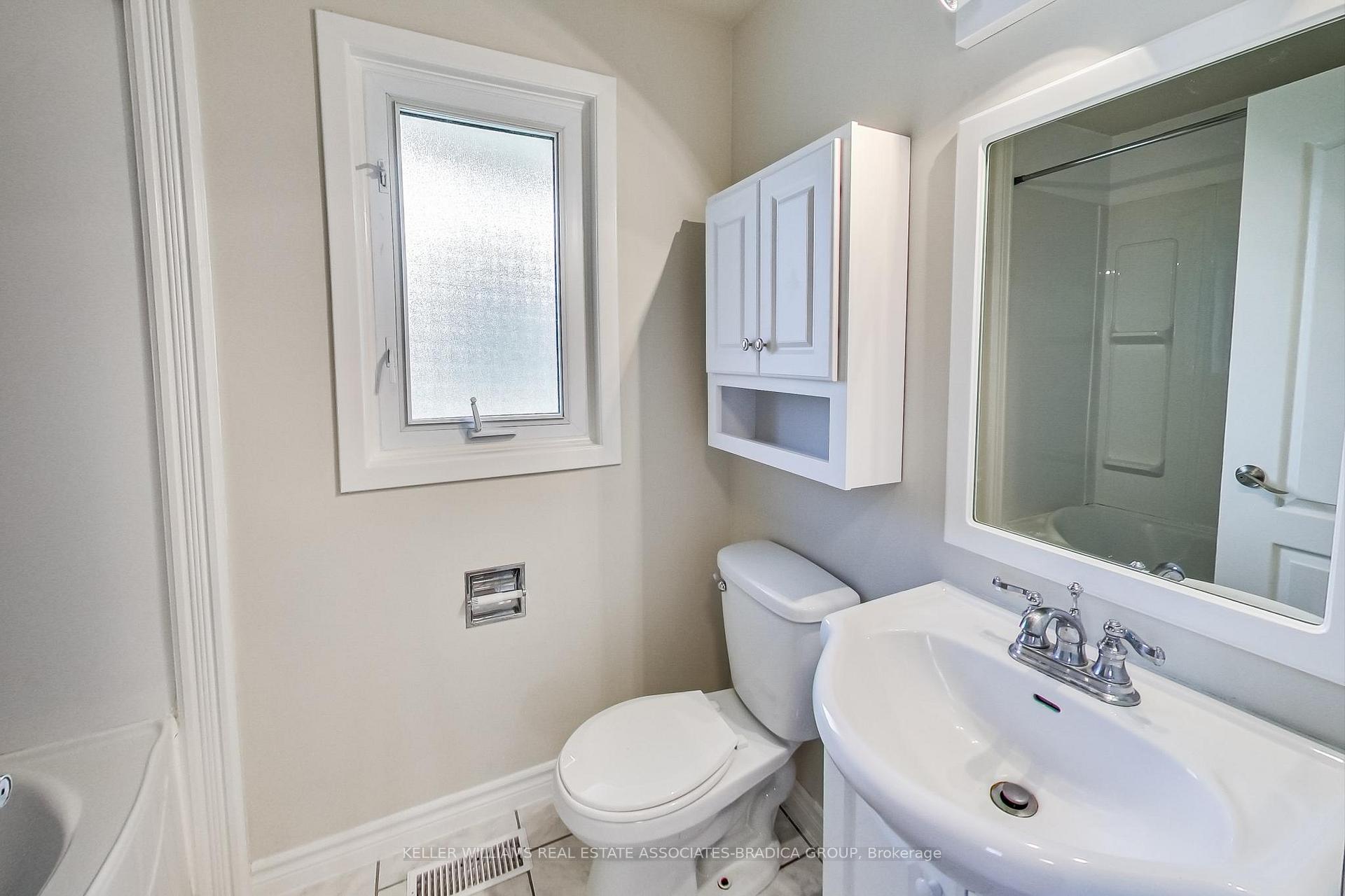 Photo 15 of 22 Lucerne Drive, Kitchener, Alpine — HOMEH