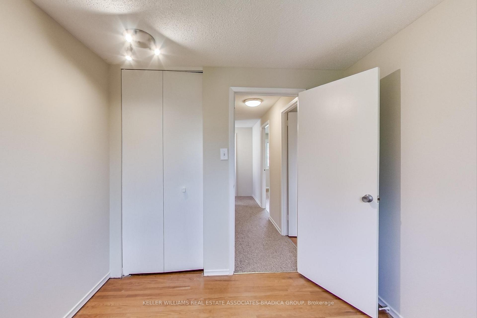 Photo 21 of 22 Lucerne Drive, Kitchener, Alpine — HOMEH