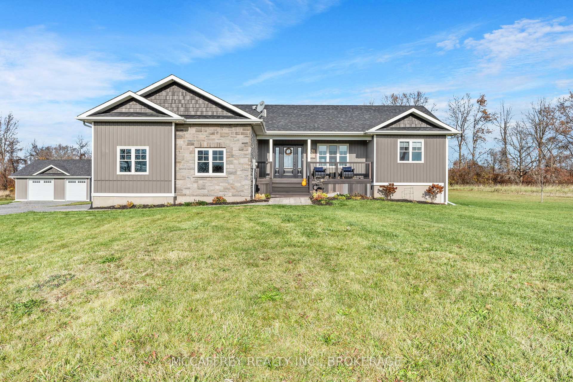 Photo 1 of 1587 Switzerville Road, Loyalist, Lennox and Addington - South — HOMEH