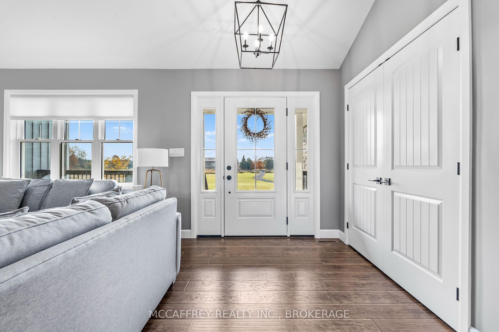 Photo 3 of 1587 Switzerville Road, Loyalist, Lennox and Addington - South — HOMEH