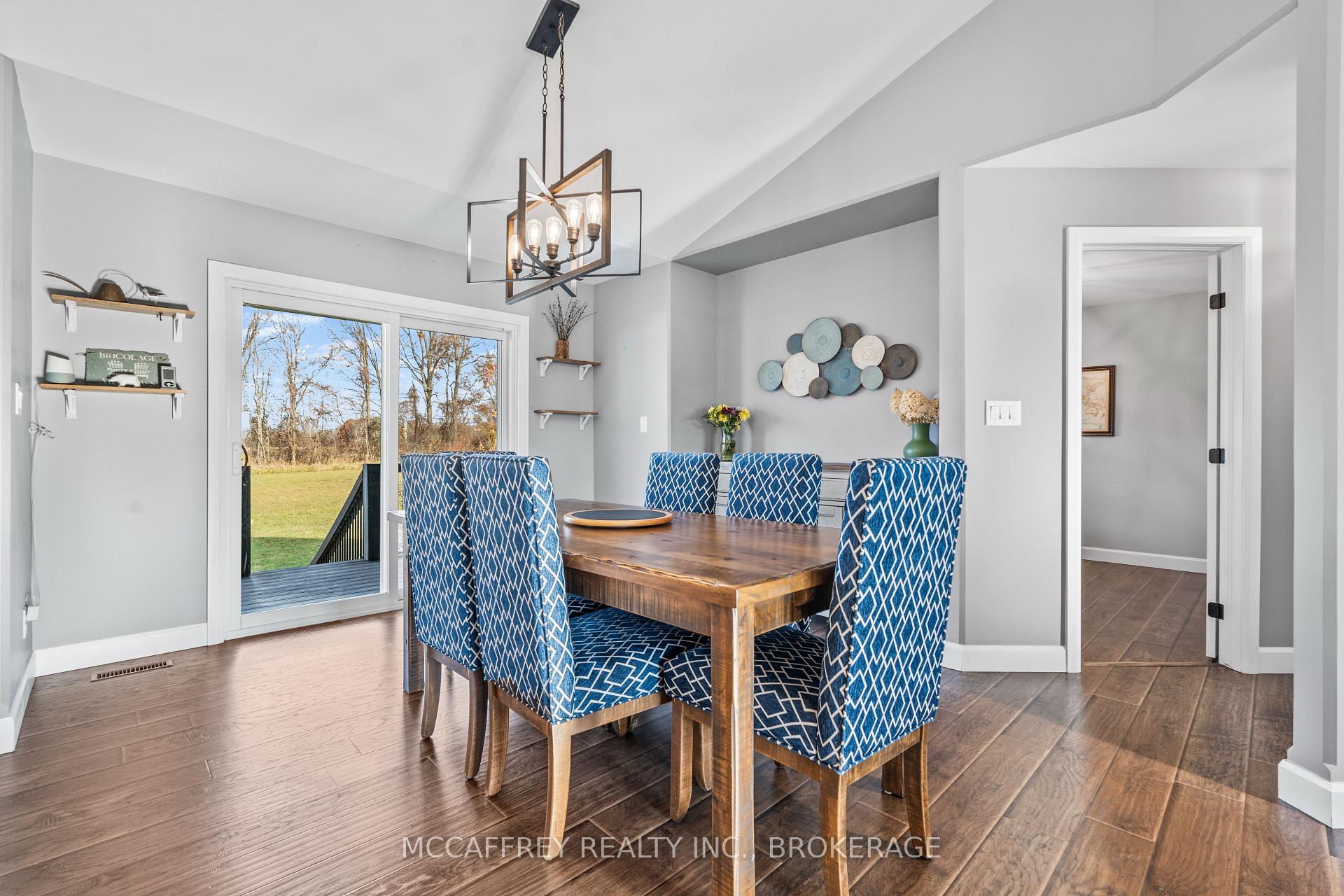 Photo 10 of 1587 Switzerville Road, Loyalist, Lennox and Addington - South — HOMEH