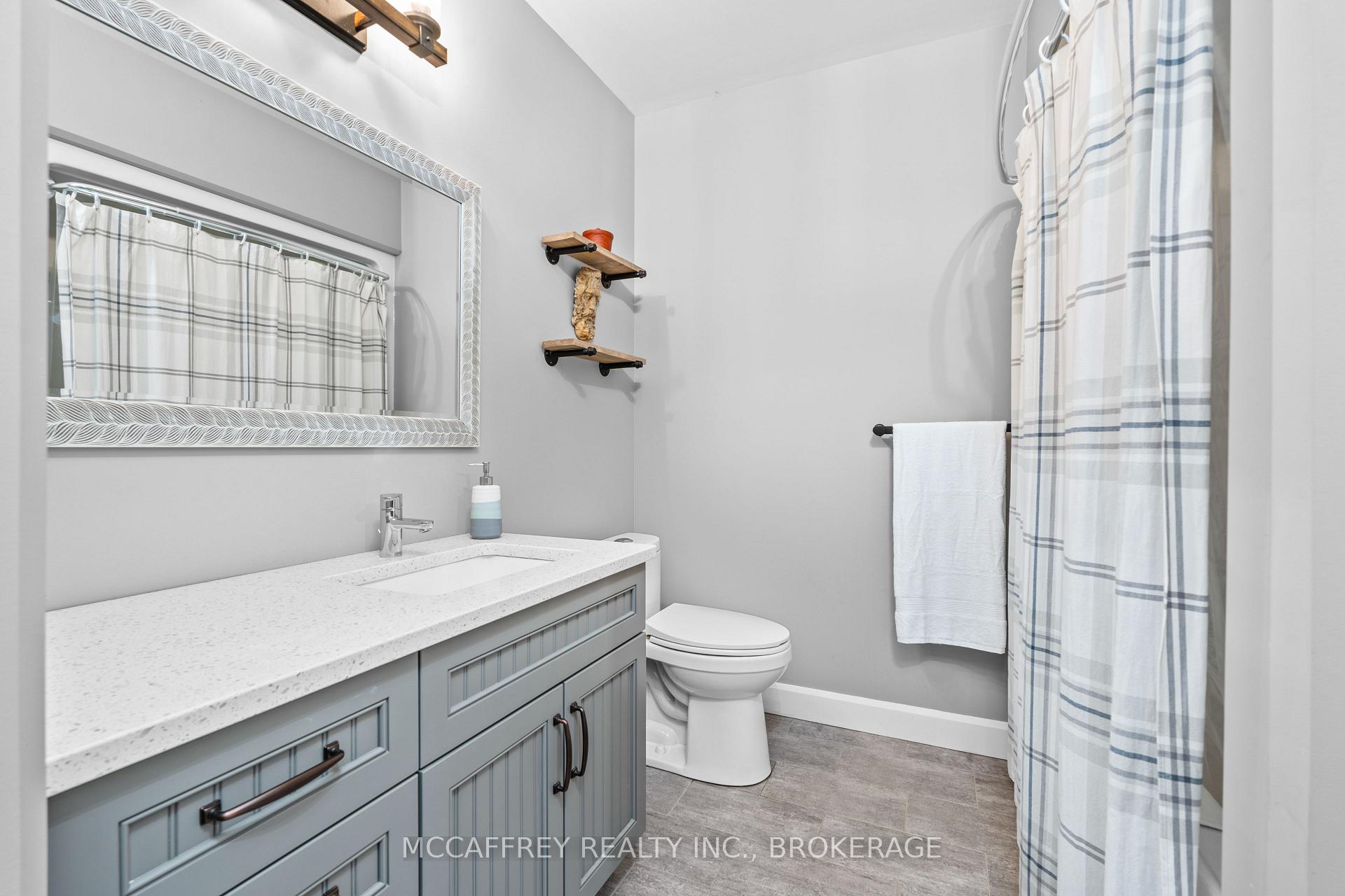 Photo 20 of 1587 Switzerville Road, Loyalist, Lennox and Addington - South — HOMEH