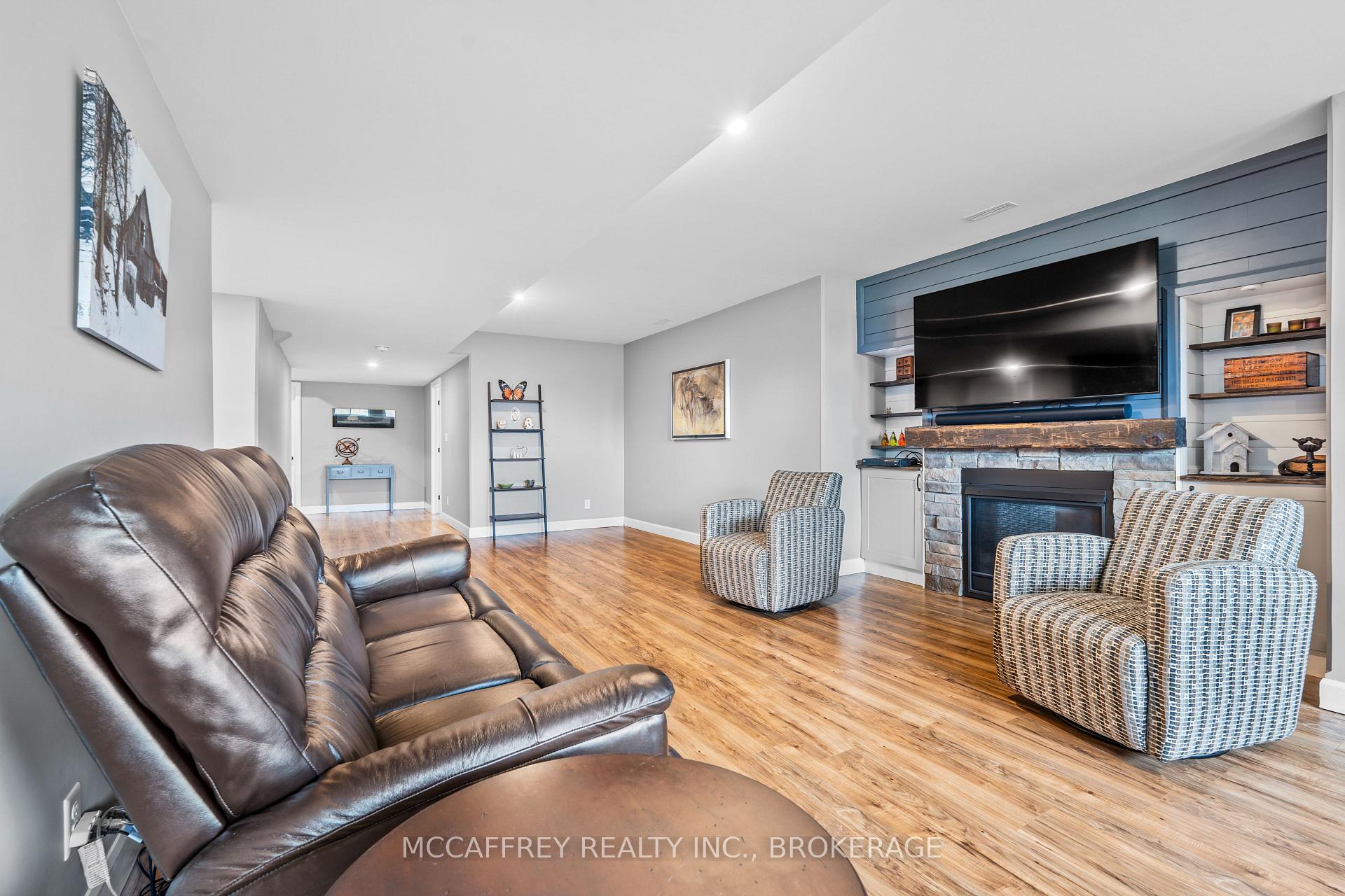Photo 22 of 1587 Switzerville Road, Loyalist, Lennox and Addington - South — HOMEH