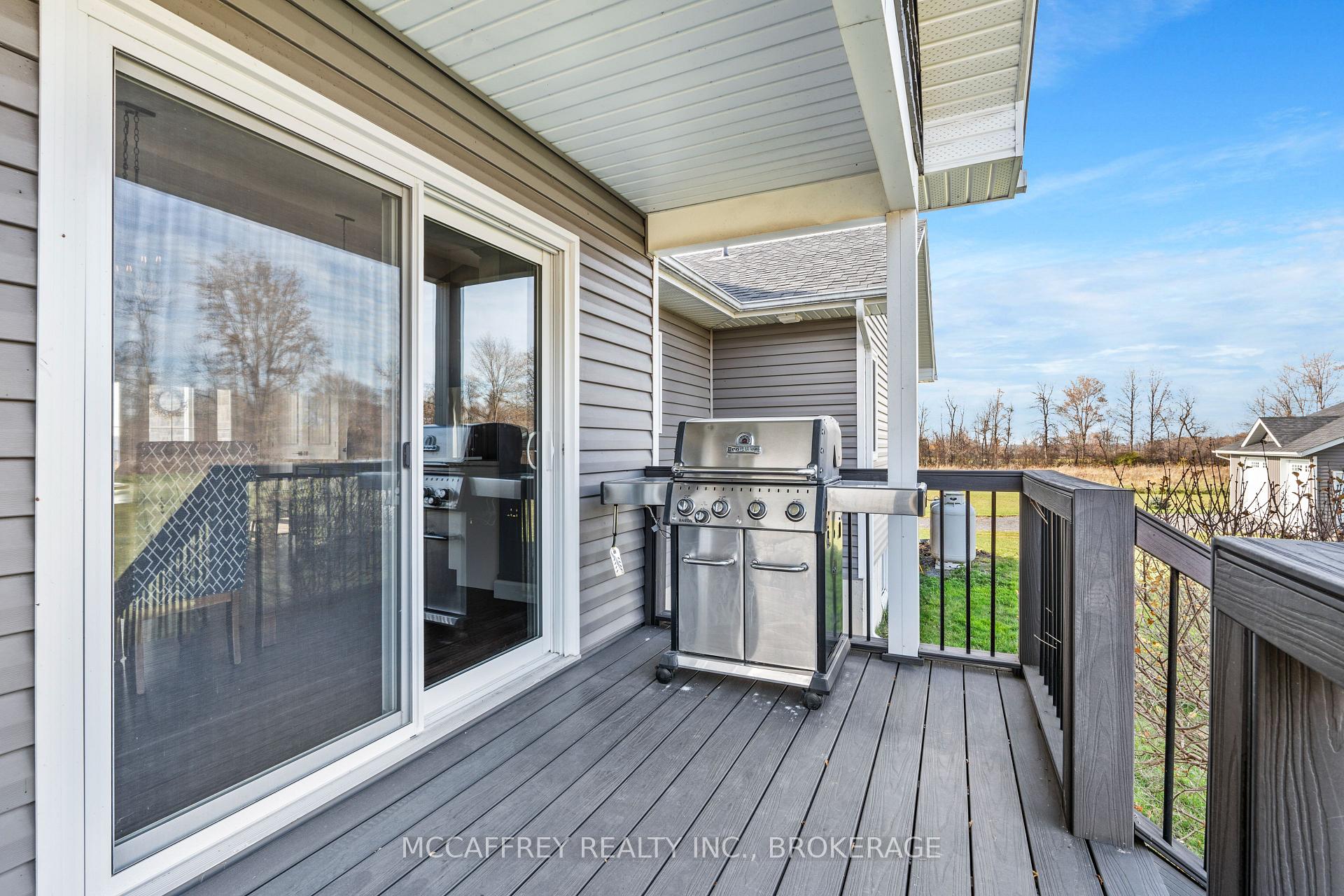 Photo 35 of 1587 Switzerville Road, Loyalist, Lennox and Addington - South — HOMEH