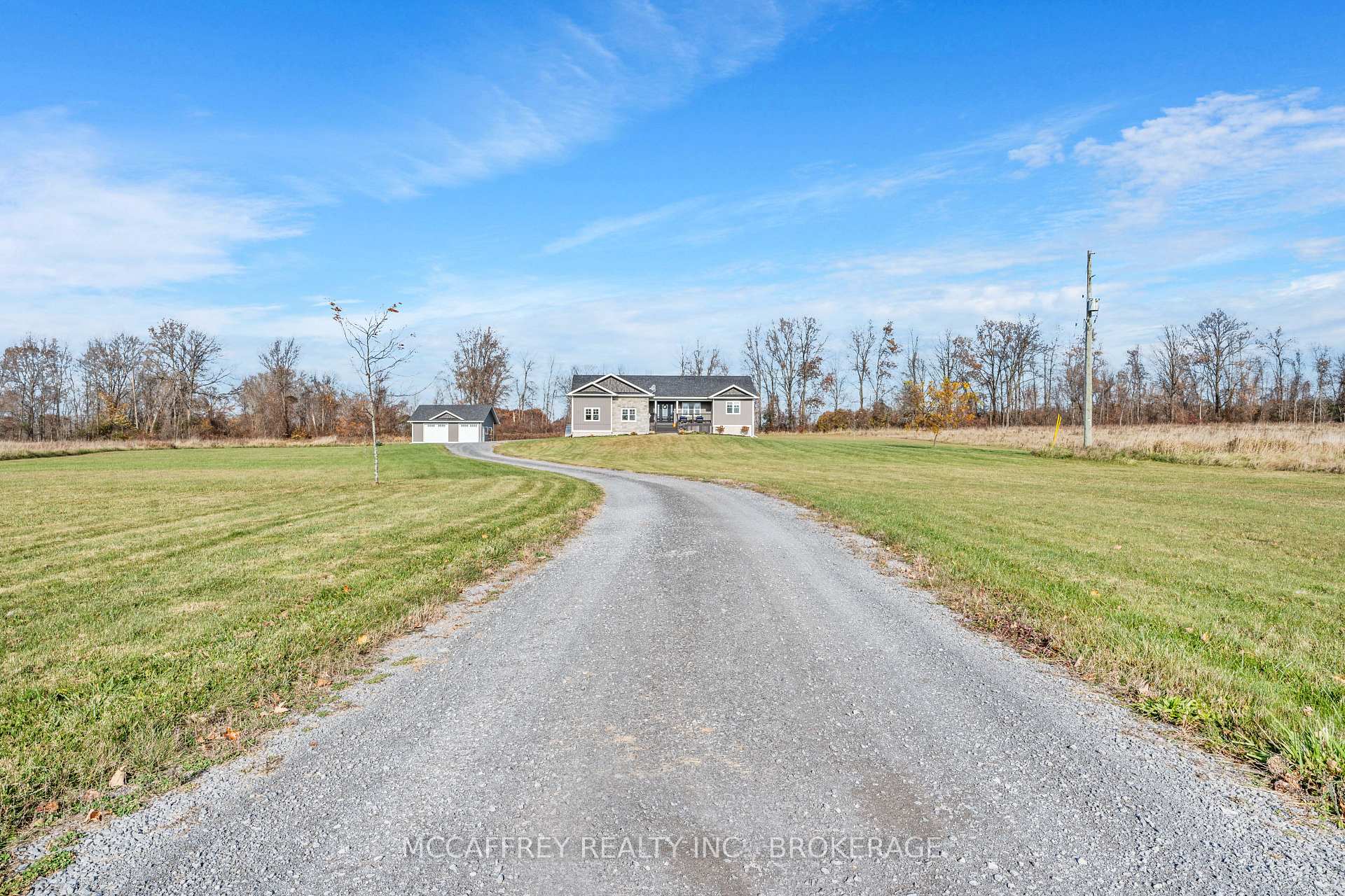 Photo 37 of 1587 Switzerville Road, Loyalist, Lennox and Addington - South — HOMEH