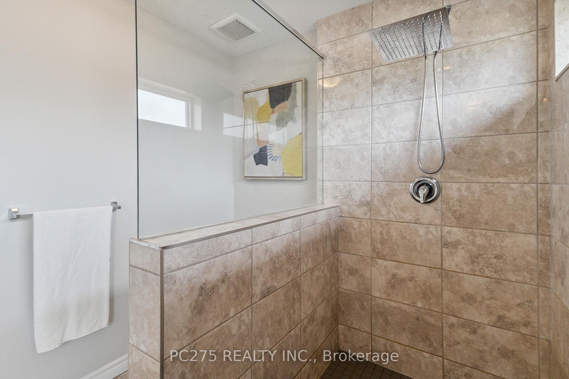Photo 36 of 170 Queen Street, Middlesex Centre, Komoka — HOMEH