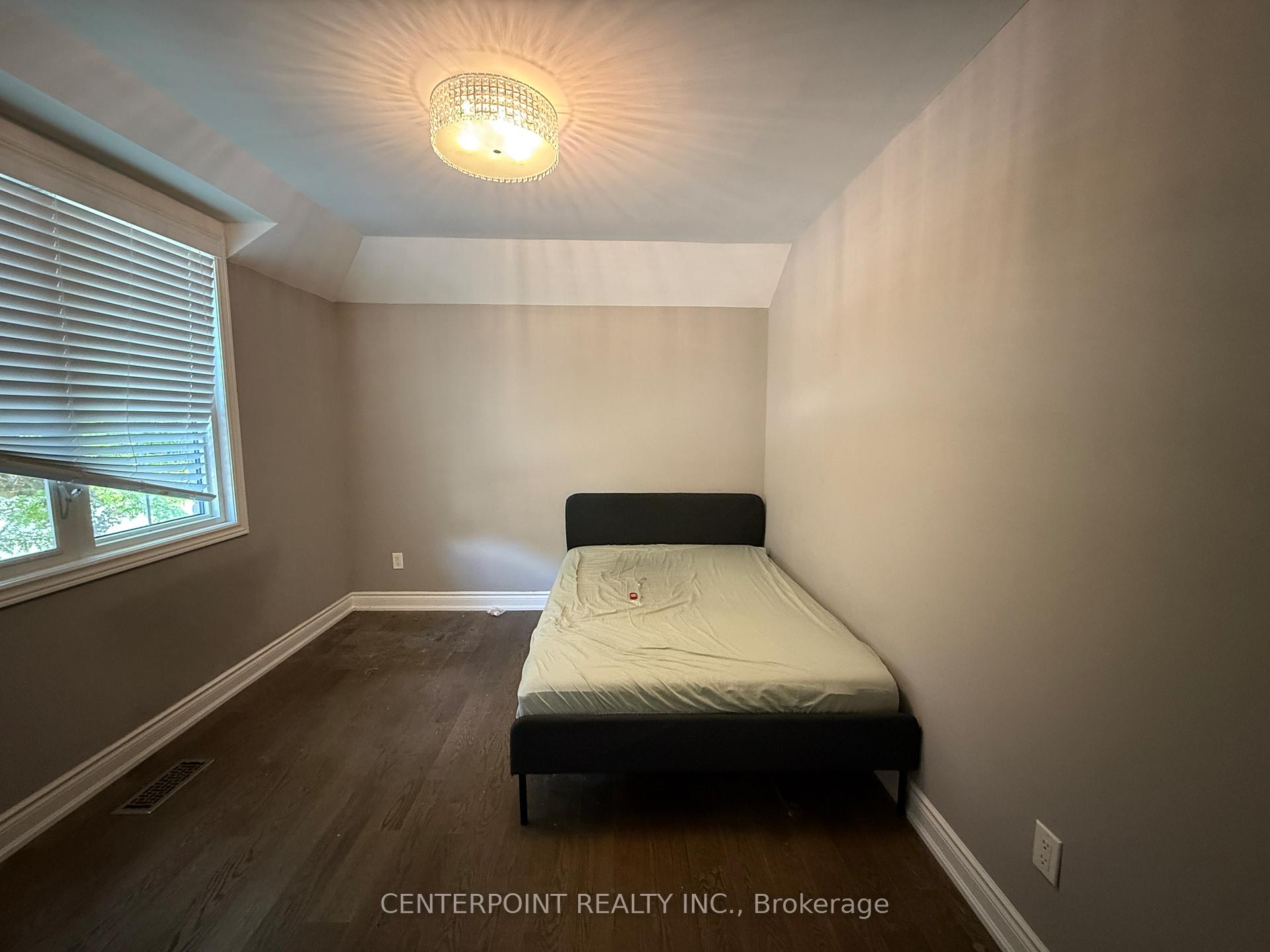 Photo 8 of 1 Rae Crescent, Markham, Unionville — HOMEH