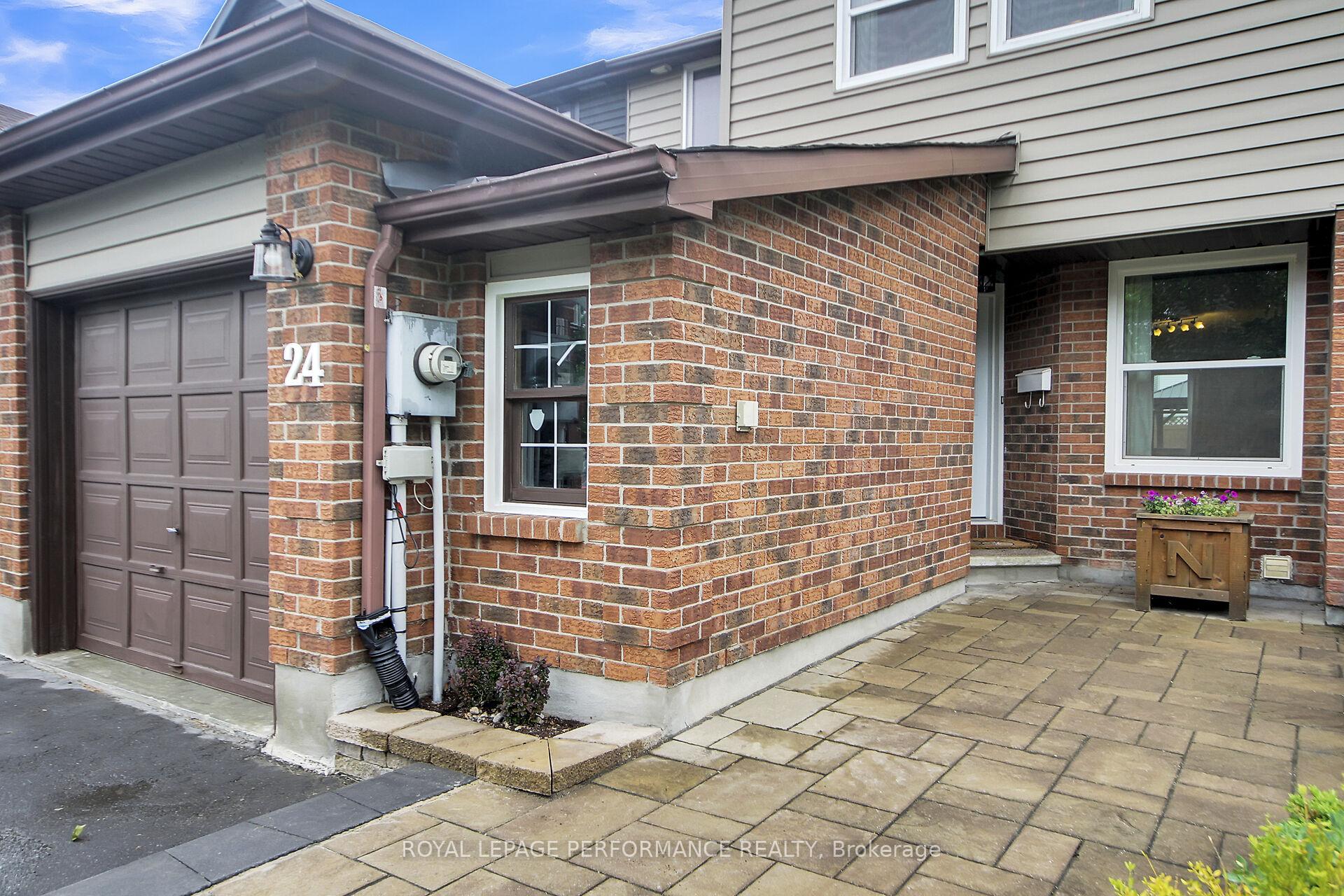 Photo 2 of 24 Ayton Lane, Ottawa, Kanata - Morgan's Grant/South March — HOMEH