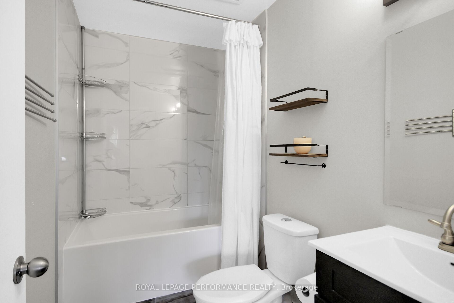 Photo 20 of 24 Ayton Lane, Ottawa, Kanata - Morgan's Grant/South March — HOMEH