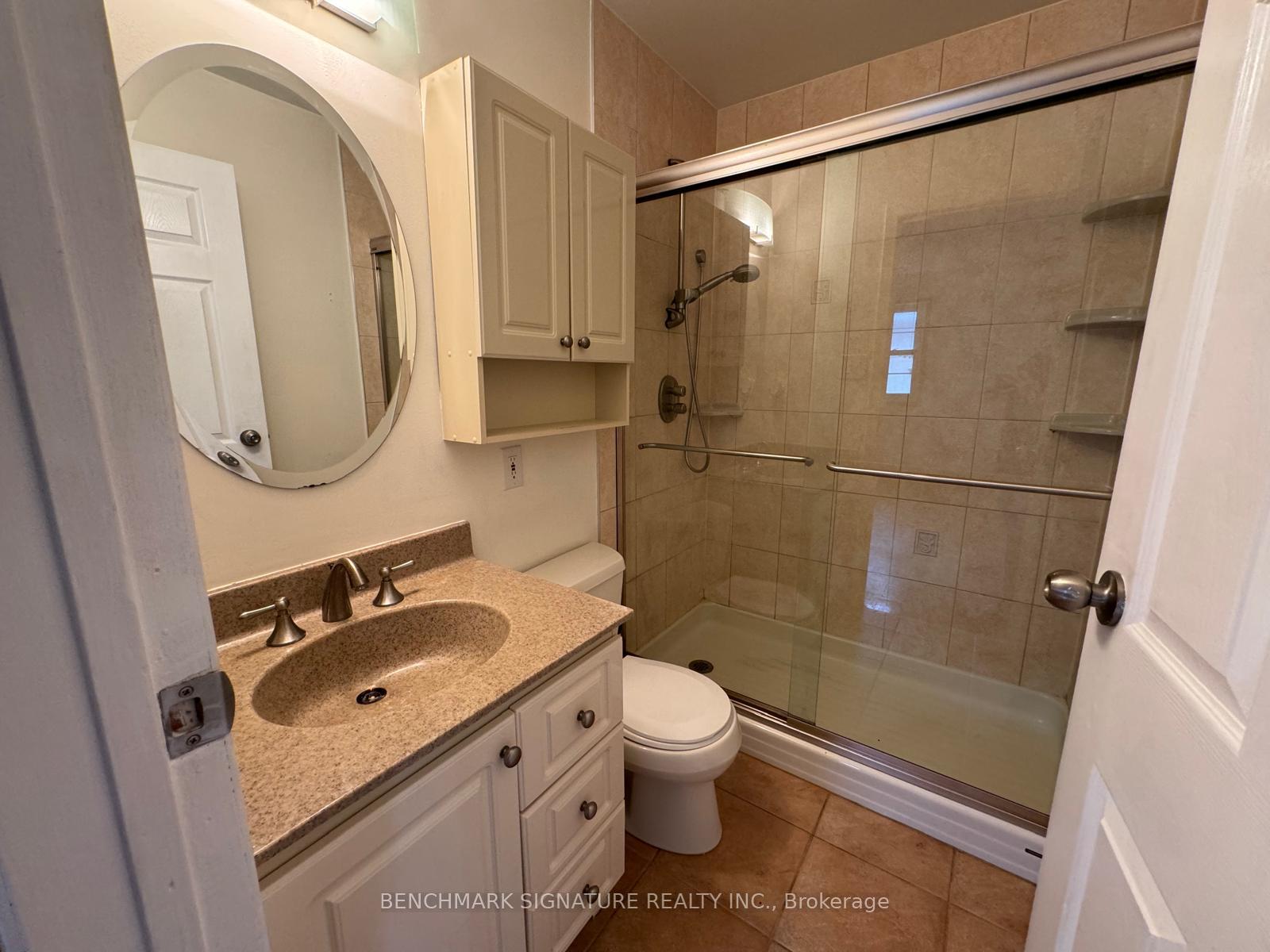 Photo 4 of 24 Emily Carr Street, Markham, Unionville — HOMEH