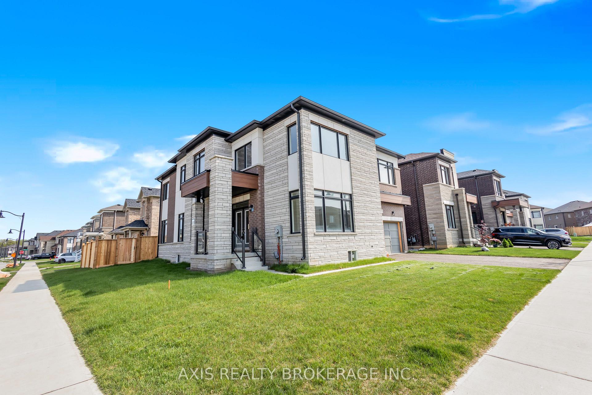 Photo 2 of 53 Holcomb Terrace, Hamilton, Waterdown — HOMEH