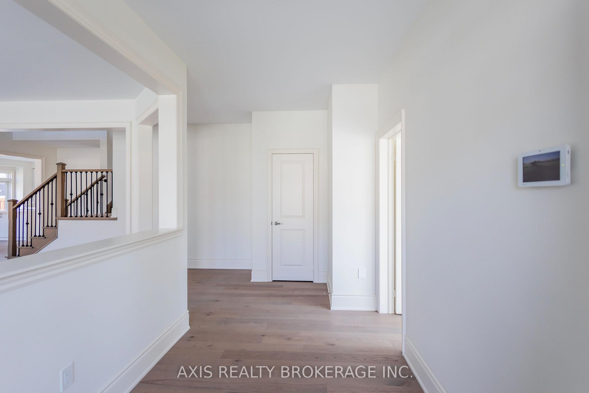 Photo 3 of 53 Holcomb Terrace, Hamilton, Waterdown — HOMEH