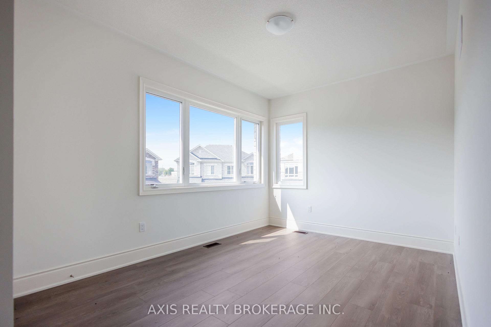Photo 21 of 53 Holcomb Terrace, Hamilton, Waterdown — HOMEH